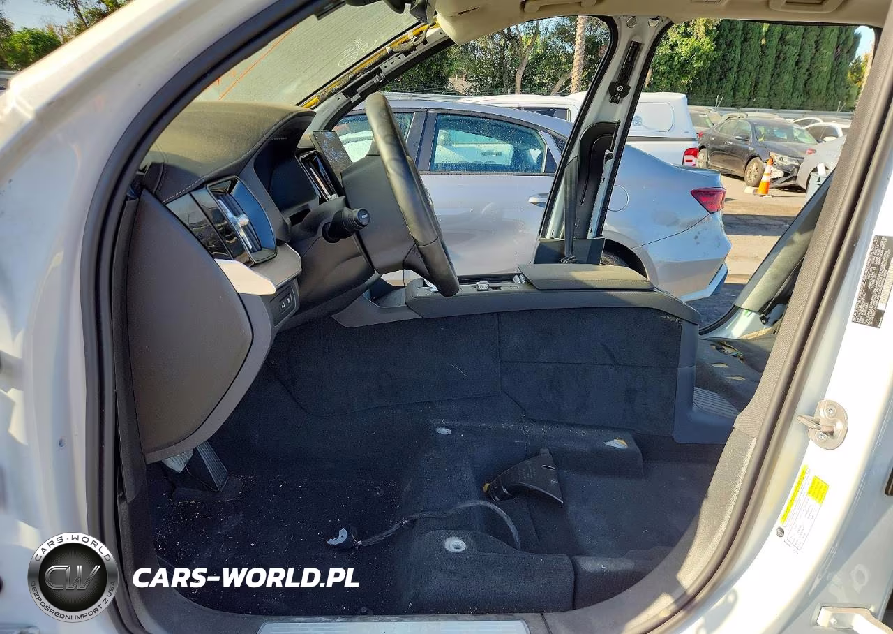 2025 Volvo Xc90 Plus VIN:YV4H60PB6S1353457 - 7