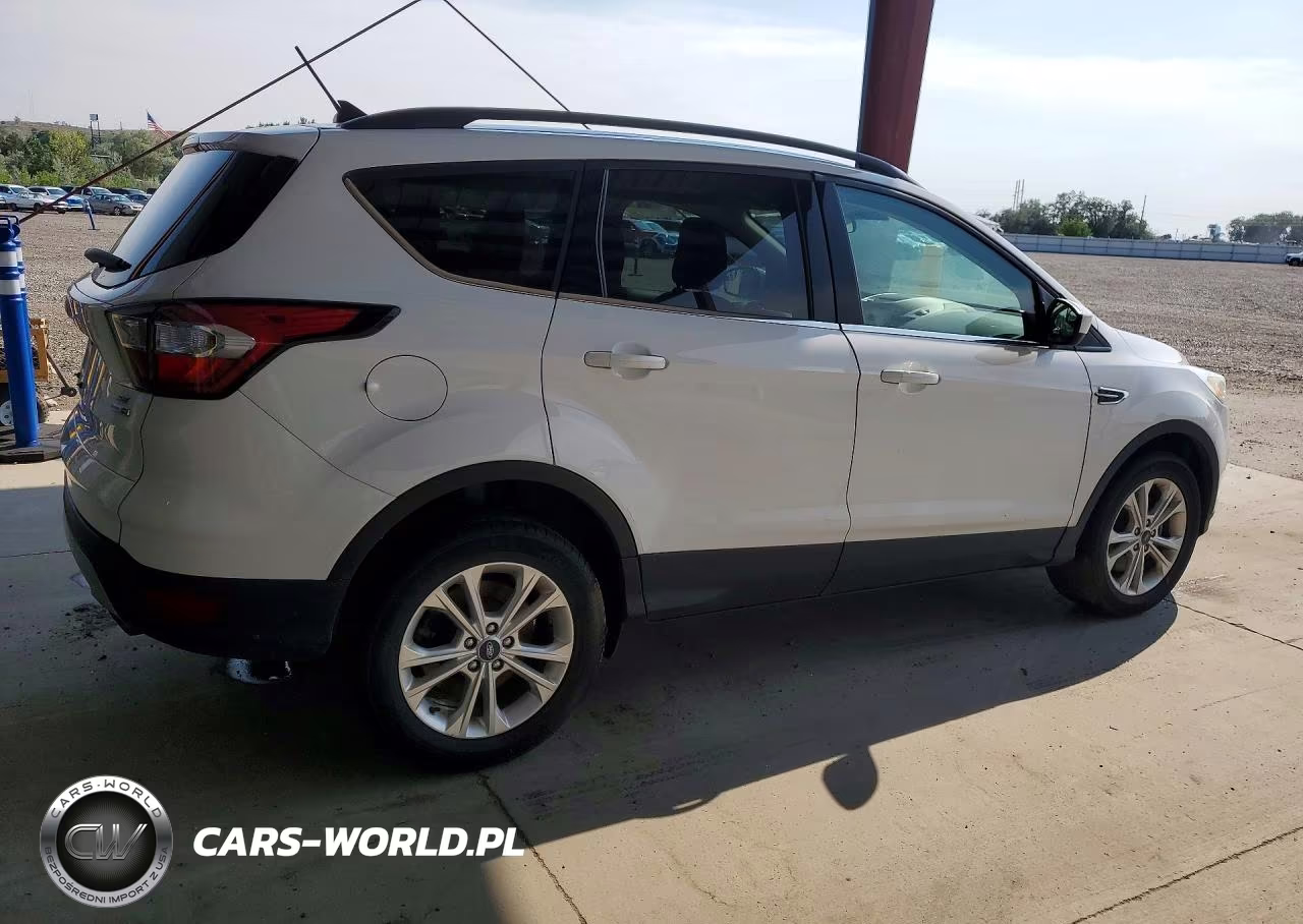 2018 Ford Escape Se VIN:1FMCU9GD0JUA86835 - 3