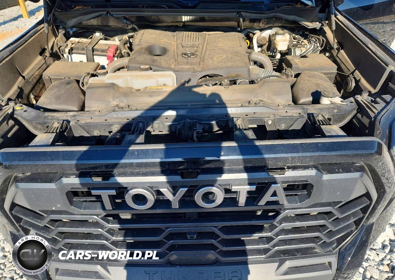 2024 Toyota Tundra Sr5 VIN:5TFLA5DBXRX146008 - 11