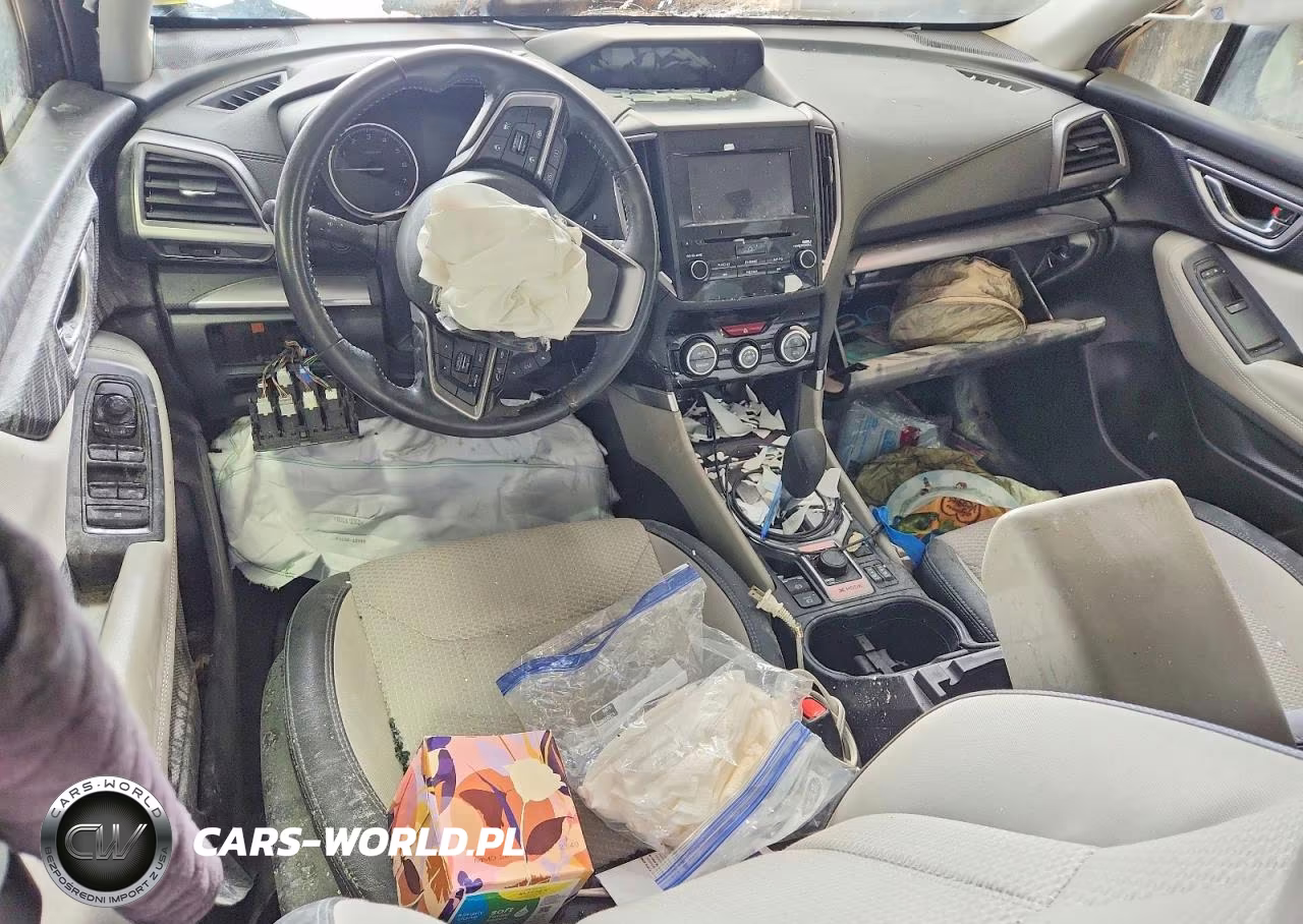 2023 Subaru Forester Premium VIN:JF2SKAEC8PH480801 - 8