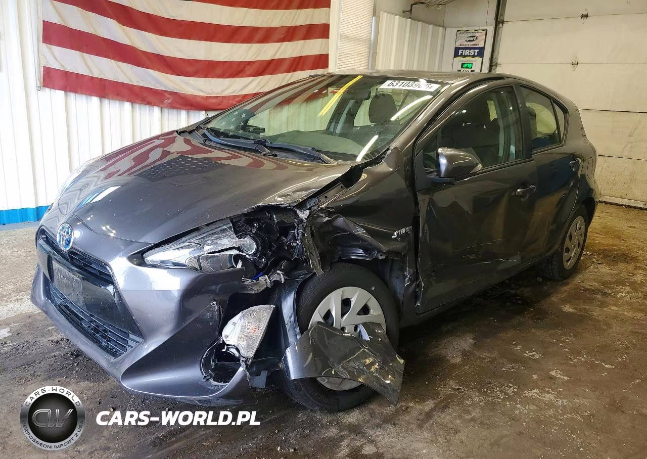 2016 Toyota Prius C Two