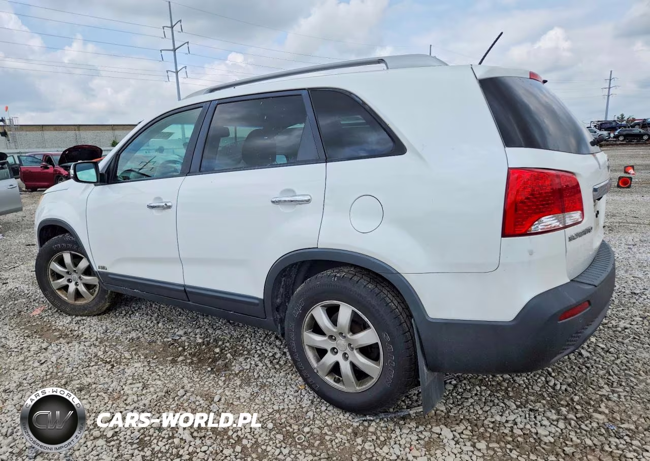 2011 Kia Sorento Lx VIN:5XYKTDA17BG153079 - 2