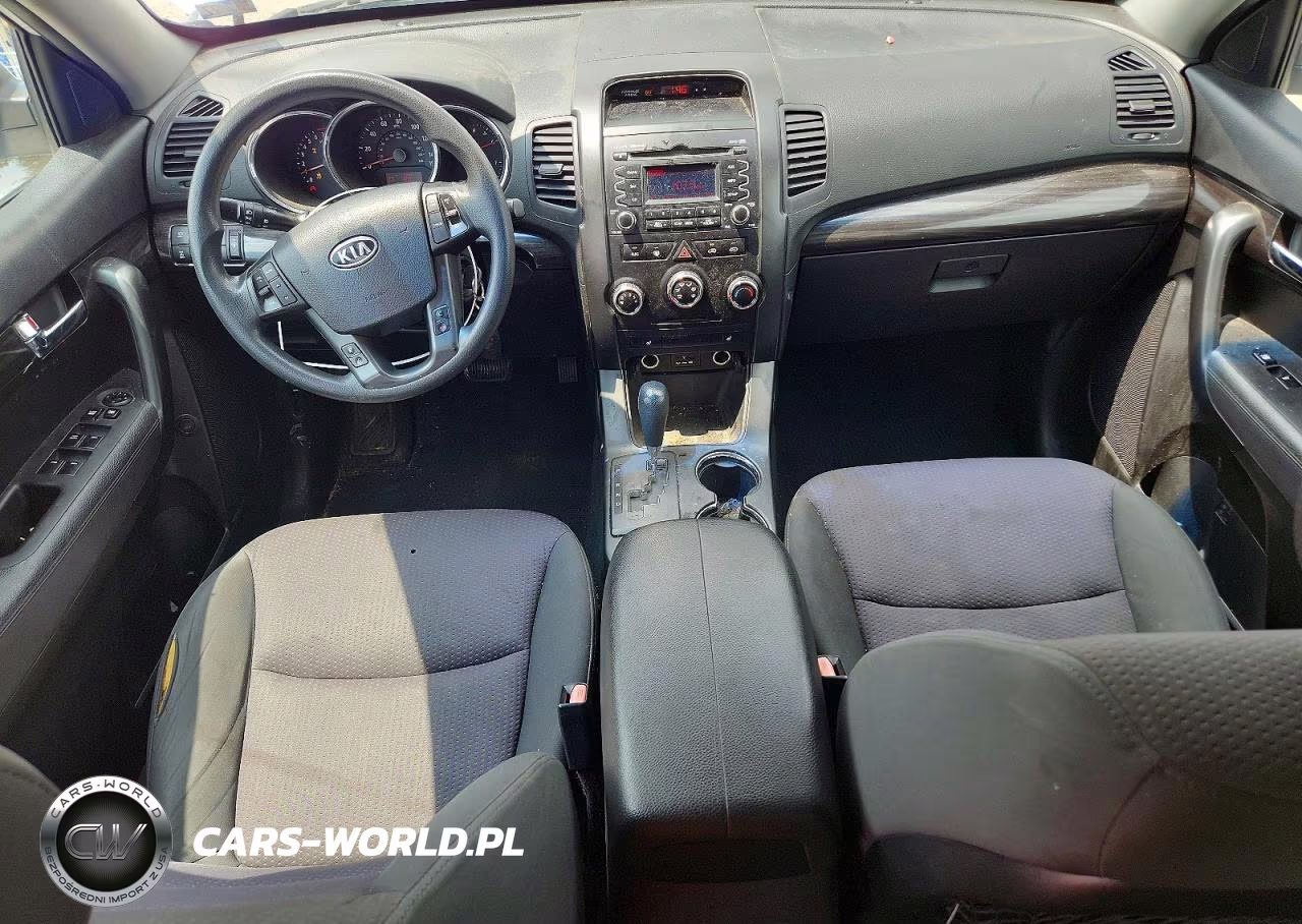 2011 Kia Sorento Lx VIN:5XYKTDA17BG153079 - 8