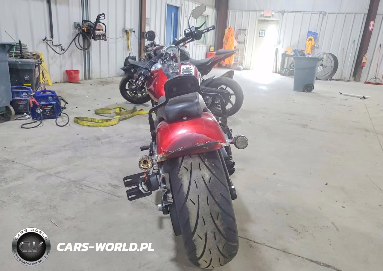 2013 Harley-Davidson Fxsb Breakout VIN:1HD1BFV27DB052469 - 4