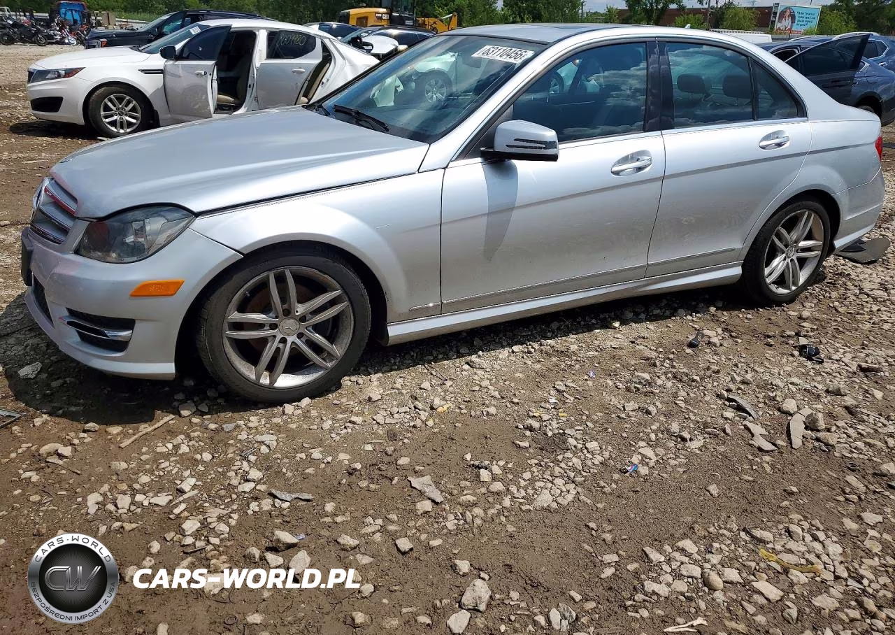 2012 Mercedes-Benz C 300 4Matic – zdjęcie 1 z 13