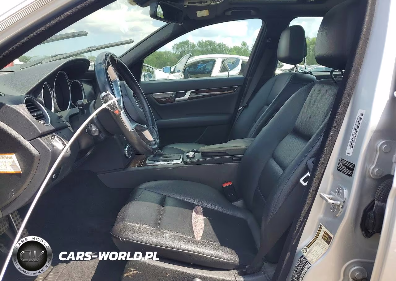 2012 Mercedes-Benz C 300 4Matic VIN:WDDGF8BB0CF912516 - 7
