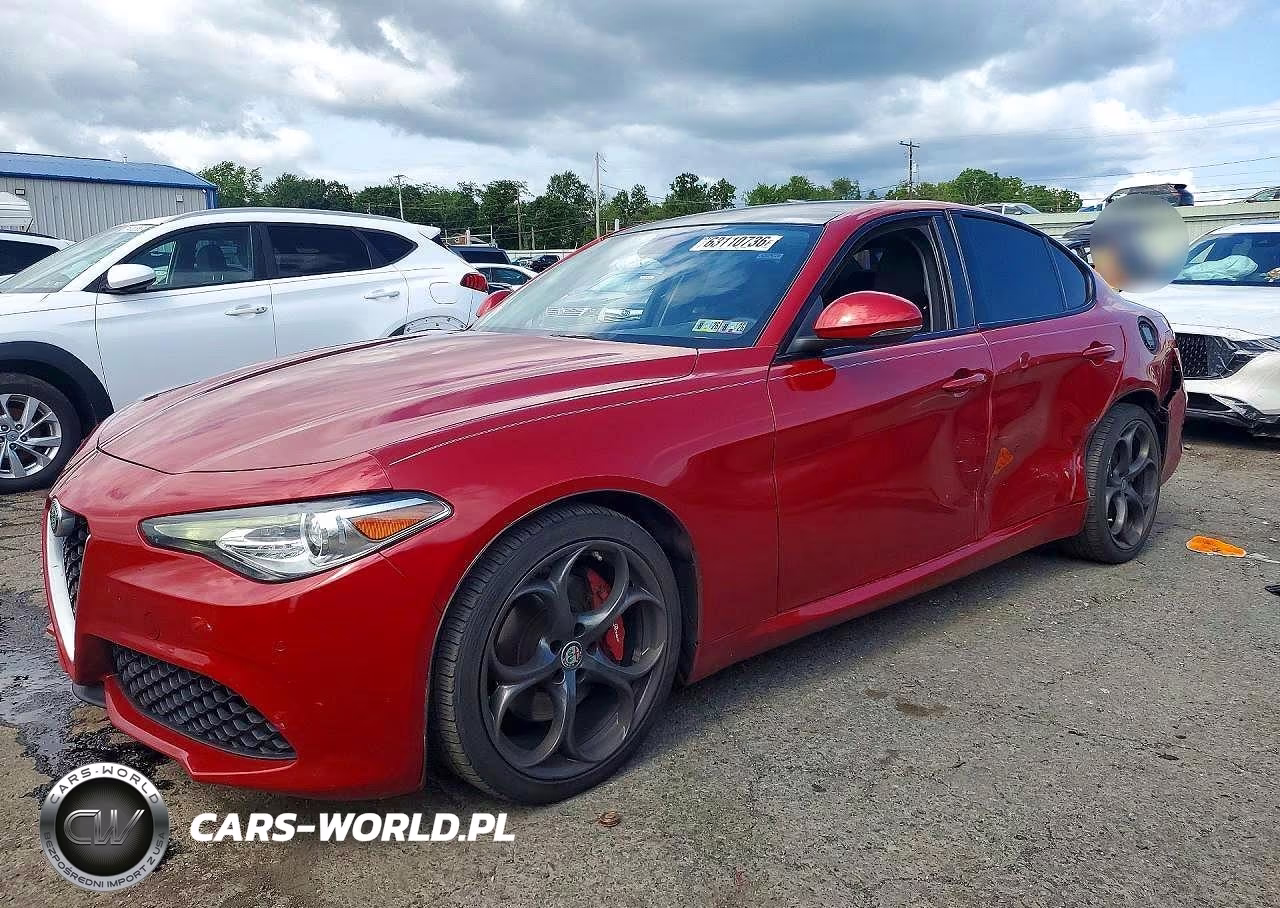 2018 Alfa Romeo Giulia Ti Q4 VIN:ZARFAEEN4J7599444 - 1