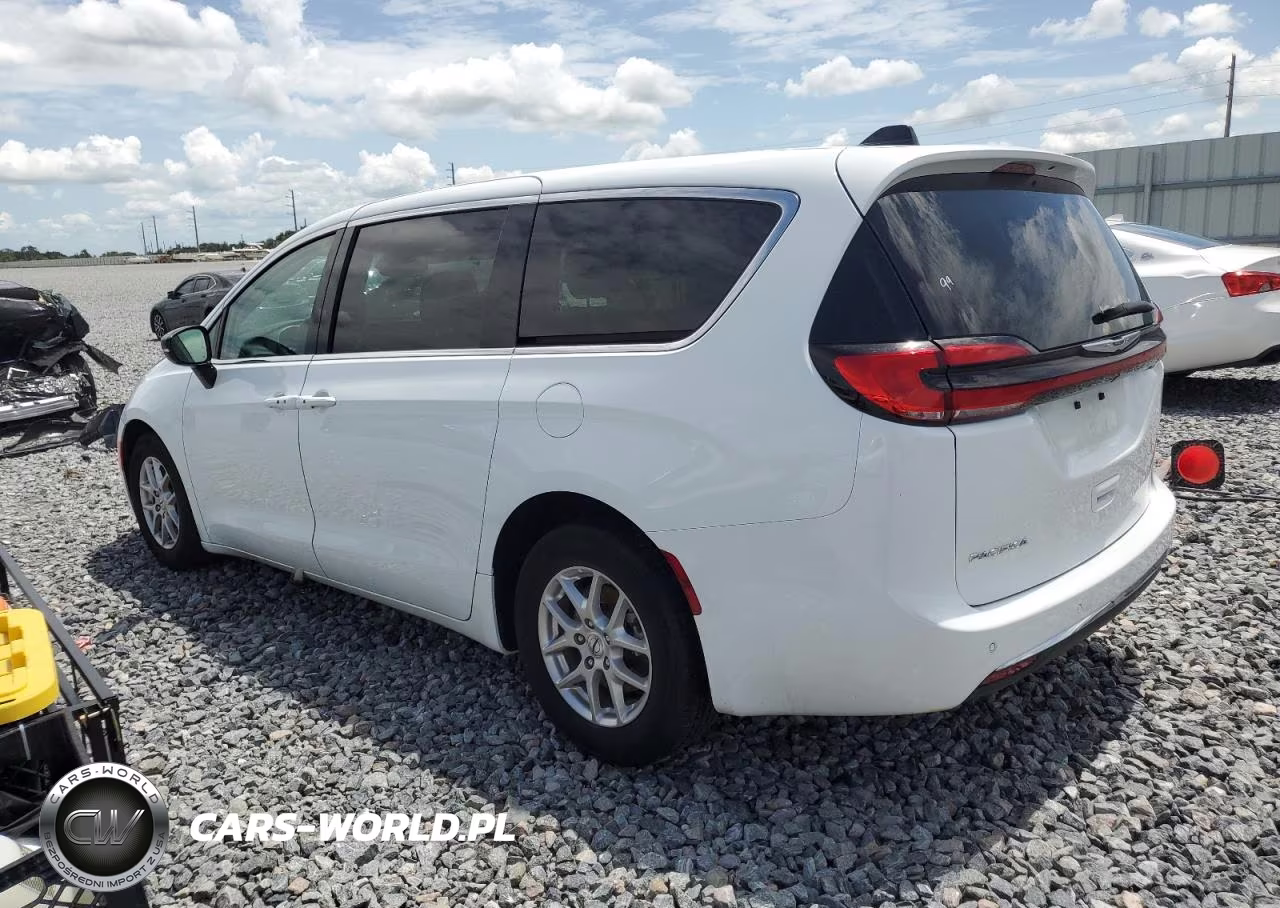 2024 Chrysler Pacifica Touring L VIN:2C4RC1BG4RR119994 - 2