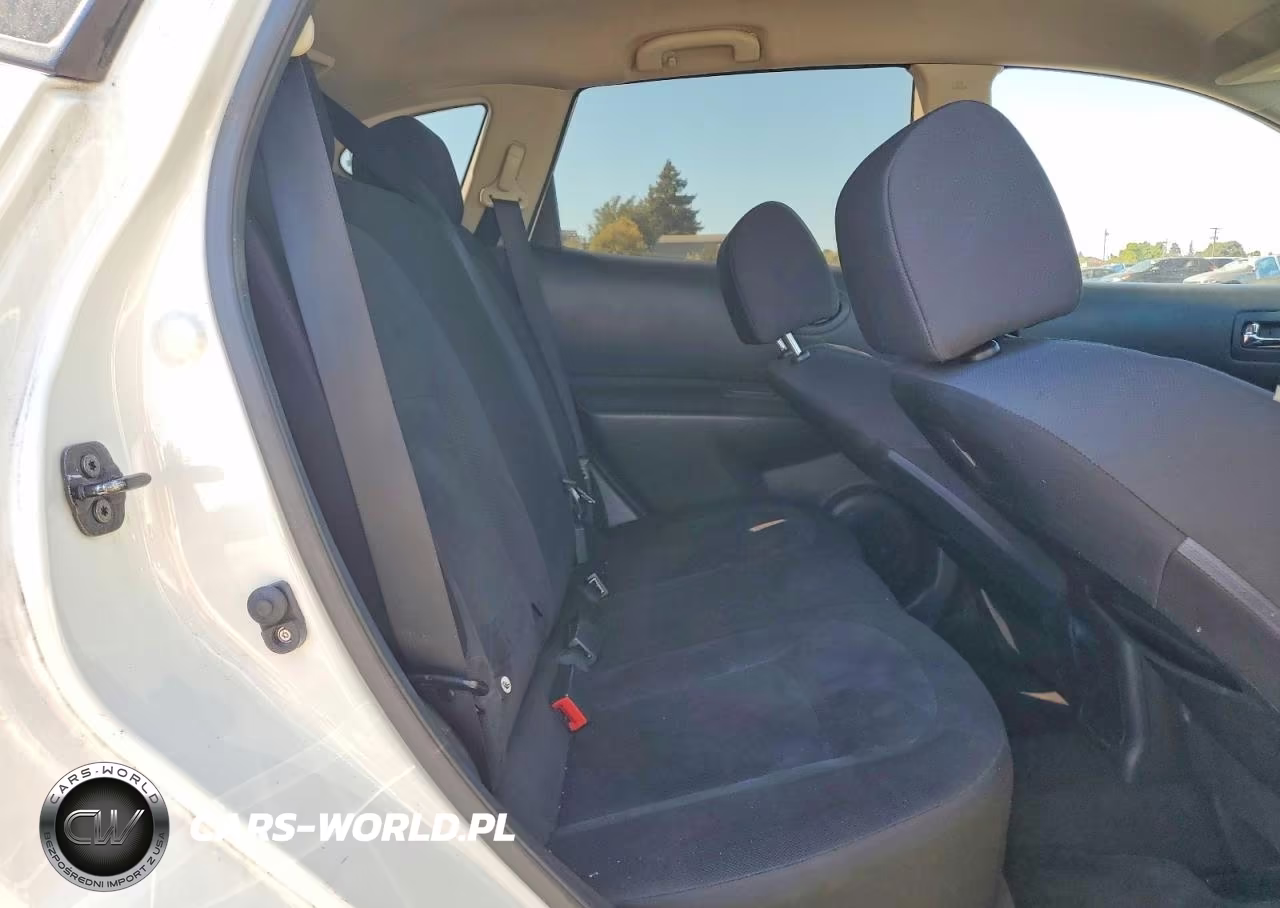 2015 Nissan Rogue Select S VIN:JN8AS5MT7FW669778 - 11