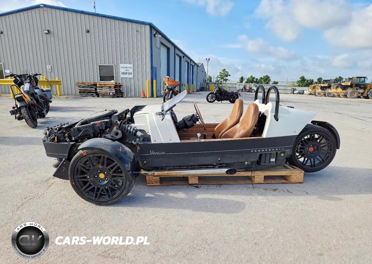 2022 Vanderhall Venice Gt VIN:7KGTC2V32NR003209 - 3