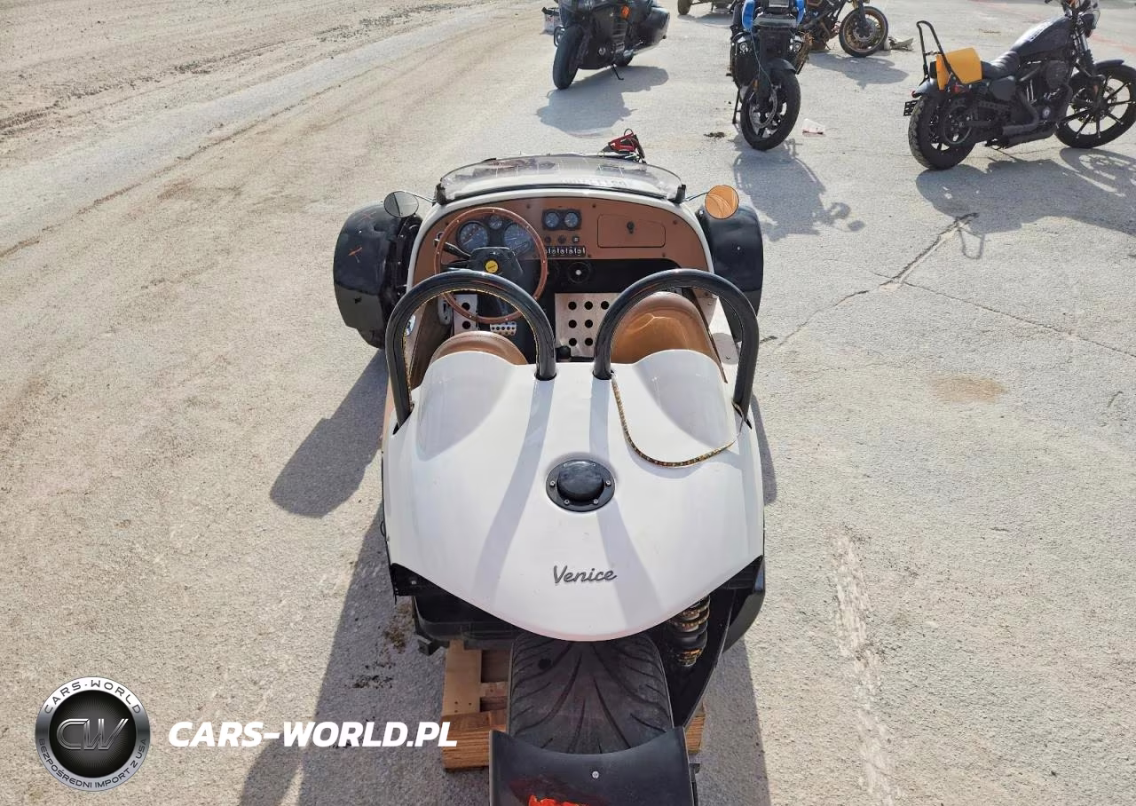 2022 Vanderhall Venice Gt VIN:7KGTC2V32NR003209 - 6