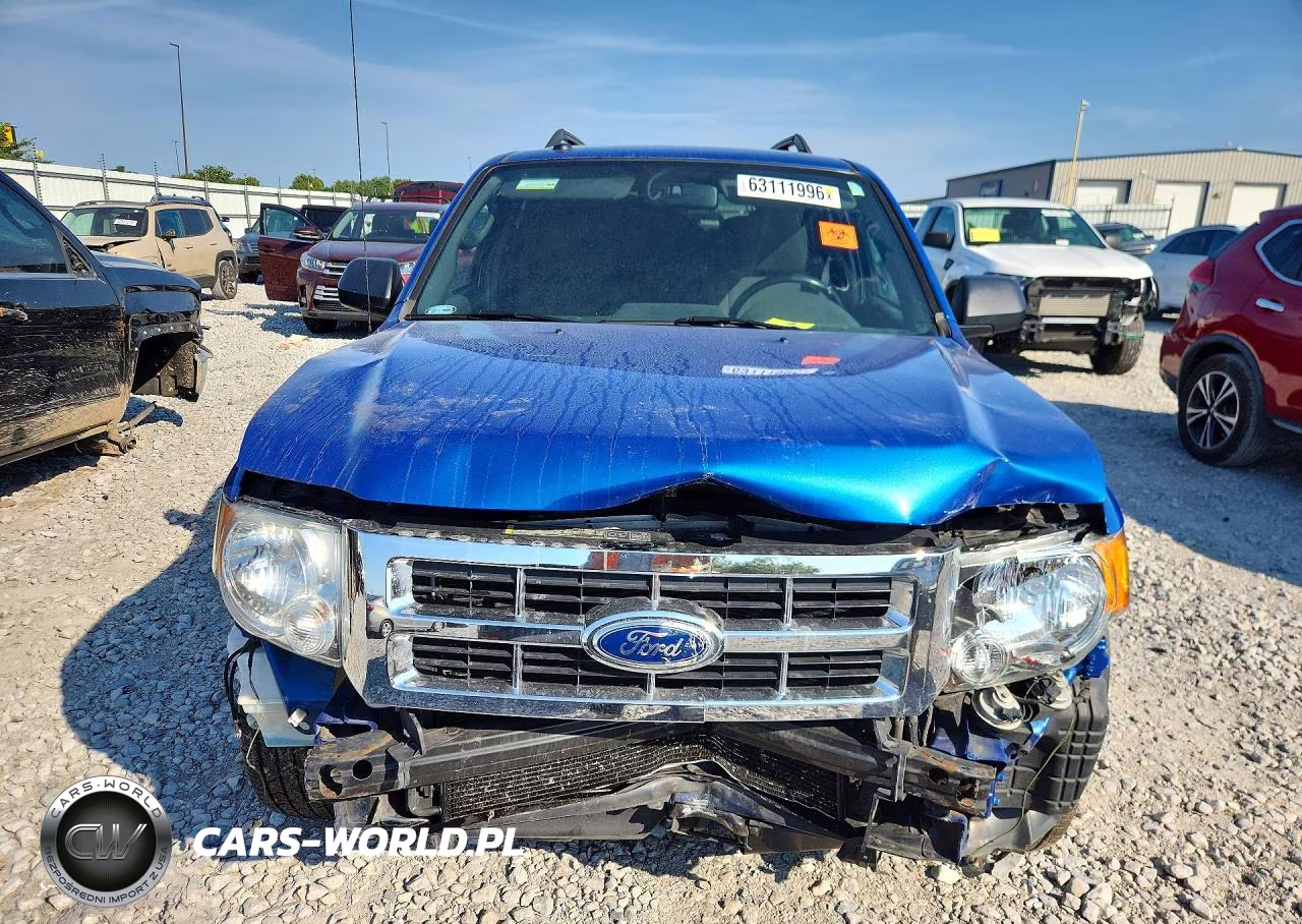 2011 Ford Escape Xlt VIN:1FMCU0D70BKA81352 - 5