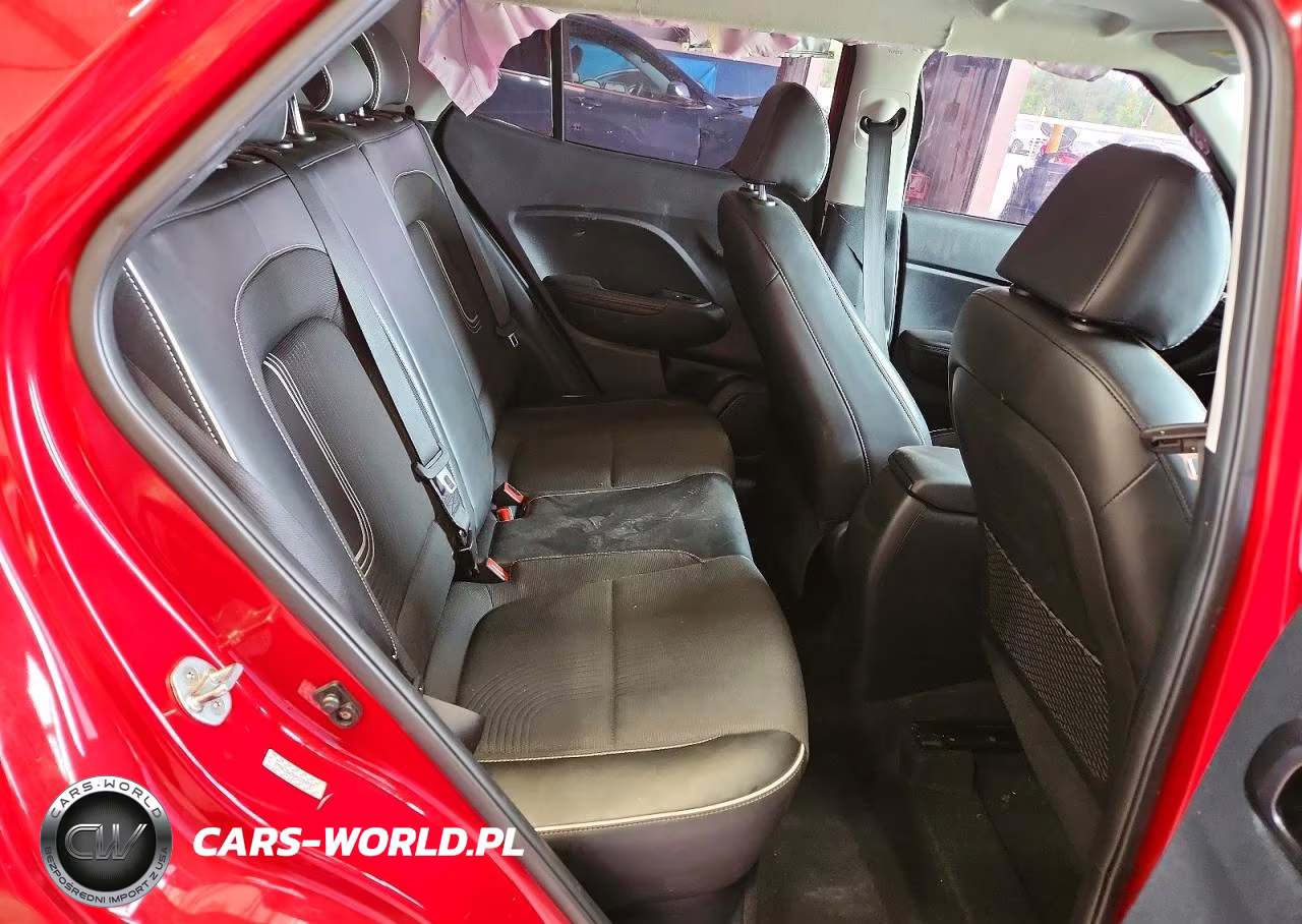 2022 Hyundai Venue Limited VIN:KMHRC8A36NU204707 - 11