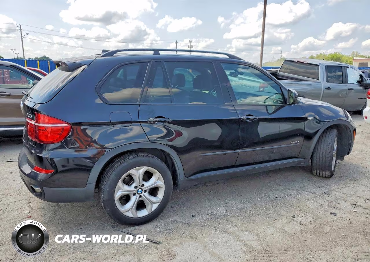 2013 BMW X5 xDrive35I VIN:5UXZV4C51D0E04665 - 3