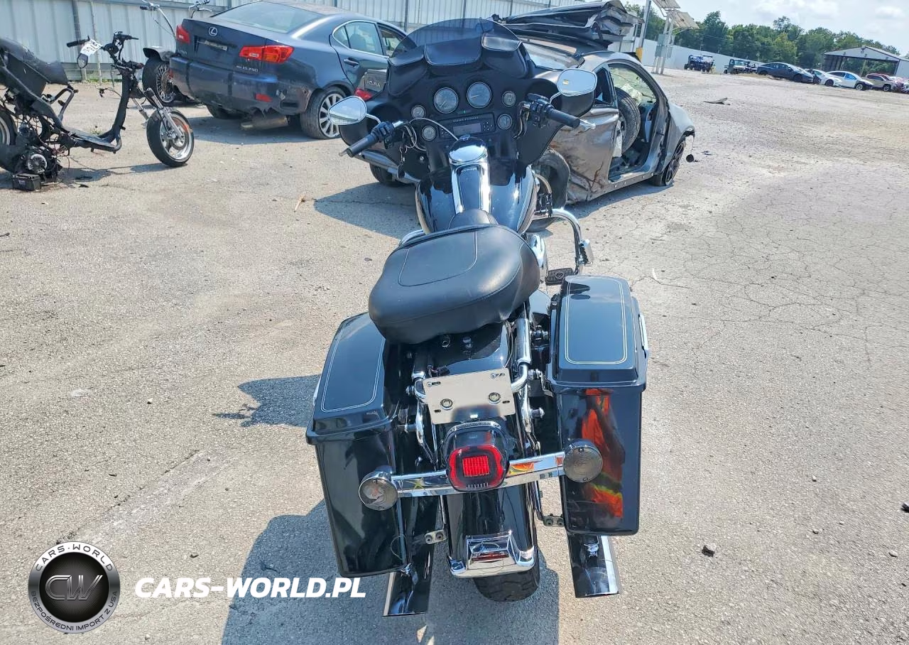 2008 Harley-Davidson Flht Classic VIN:1HD1FF4178Y629033 - 4