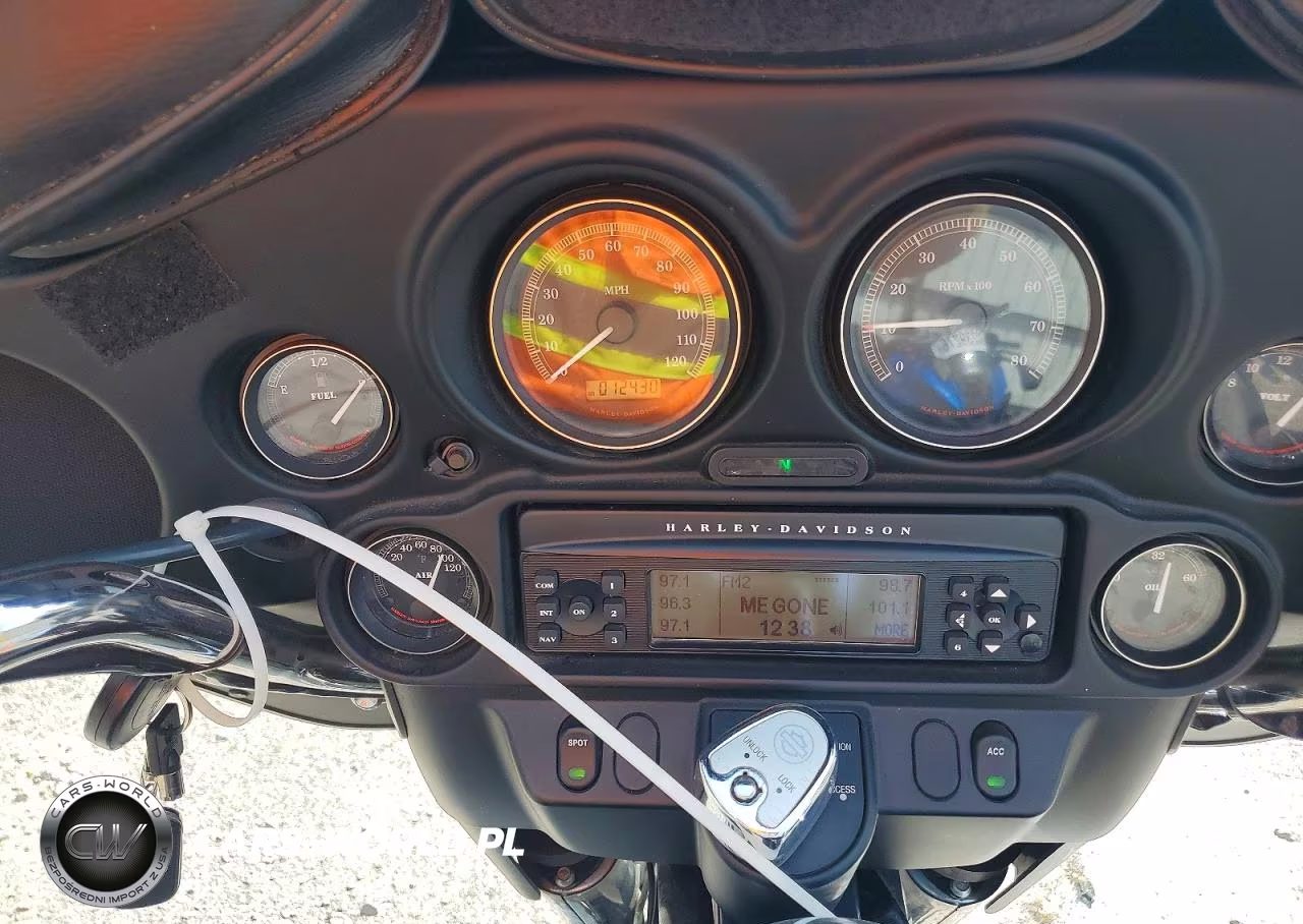 2008 Harley-Davidson Flht Classic VIN:1HD1FF4178Y629033 - 7