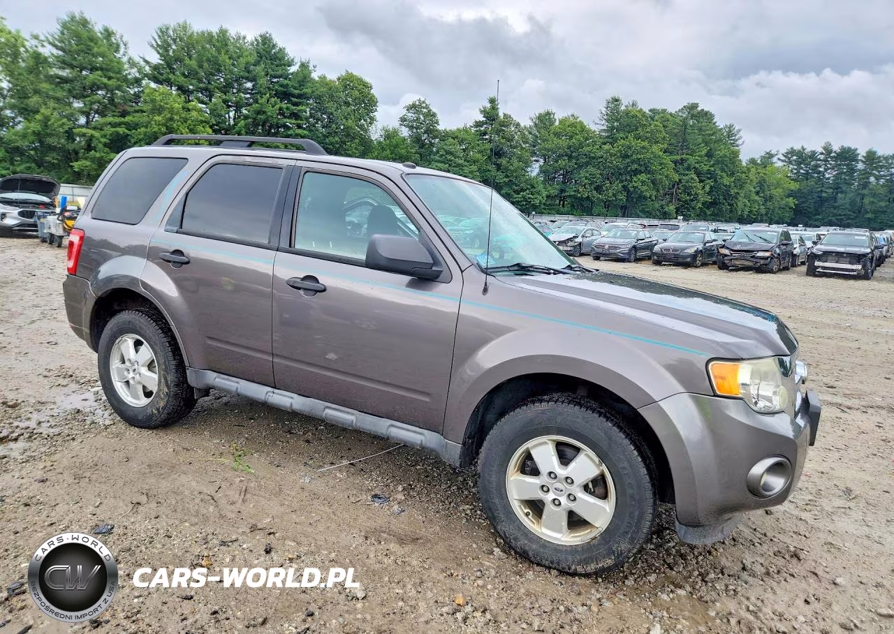 2012 Ford Escape Xlt VIN:1FMCU9D77CKB89070 - 4