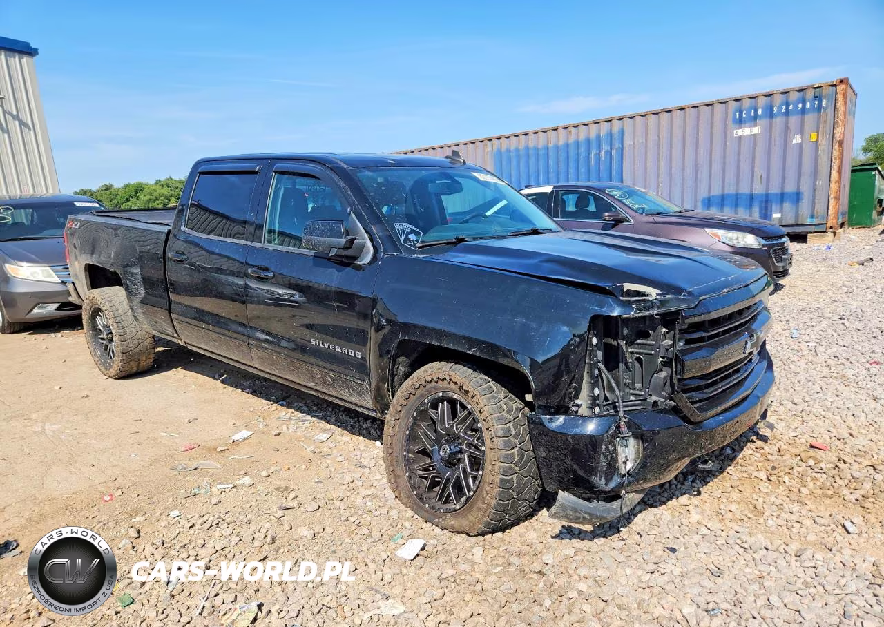 2018 Chevrolet Silverado K1500 Lt VIN:3GCUKREC9JG147756 - 4