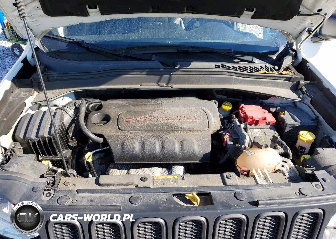 2018 Jeep Renegade Trailhawk VIN:ZACCJBCBXJPH93015 - 12
