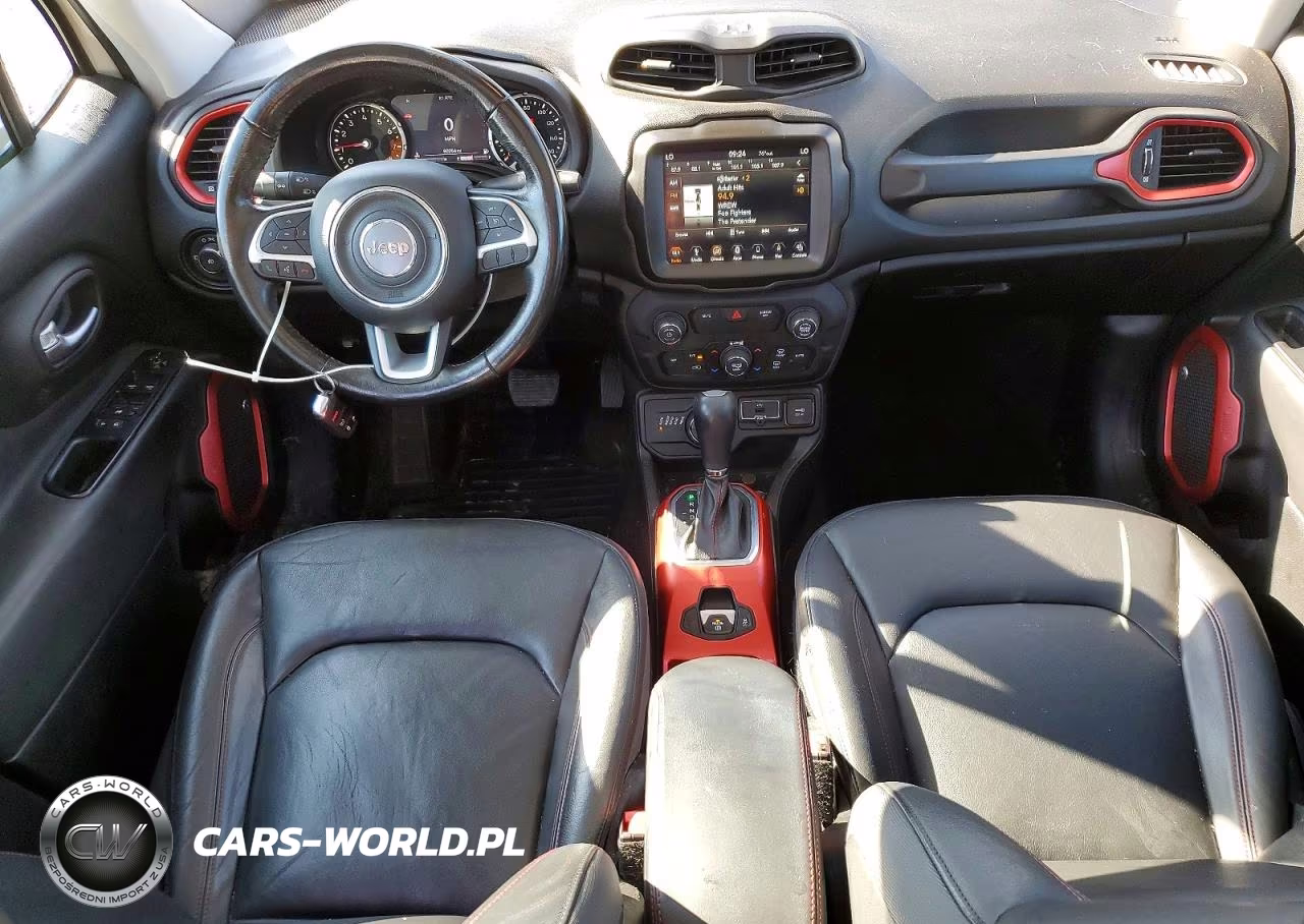 2018 Jeep Renegade Trailhawk VIN:ZACCJBCBXJPH93015 - 8