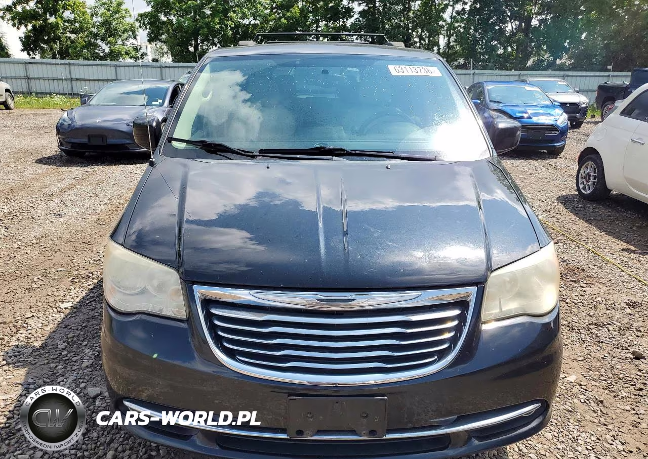 2013 Chrysler Town & Country Touring VIN:2C4RC1BG0DR576858 - 5