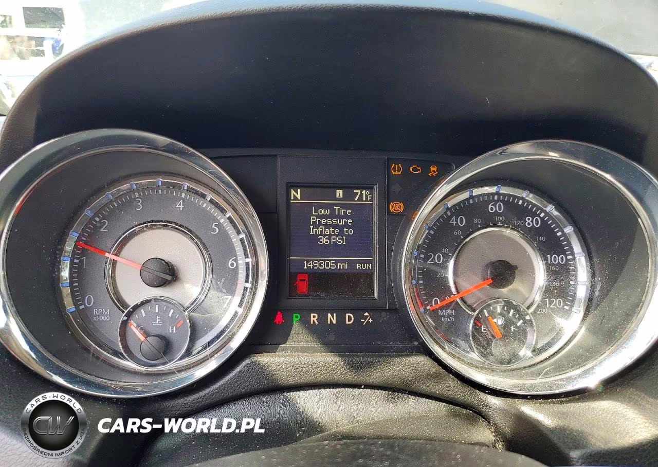 2013 Chrysler Town & Country Touring VIN:2C4RC1BG0DR576858 - 9