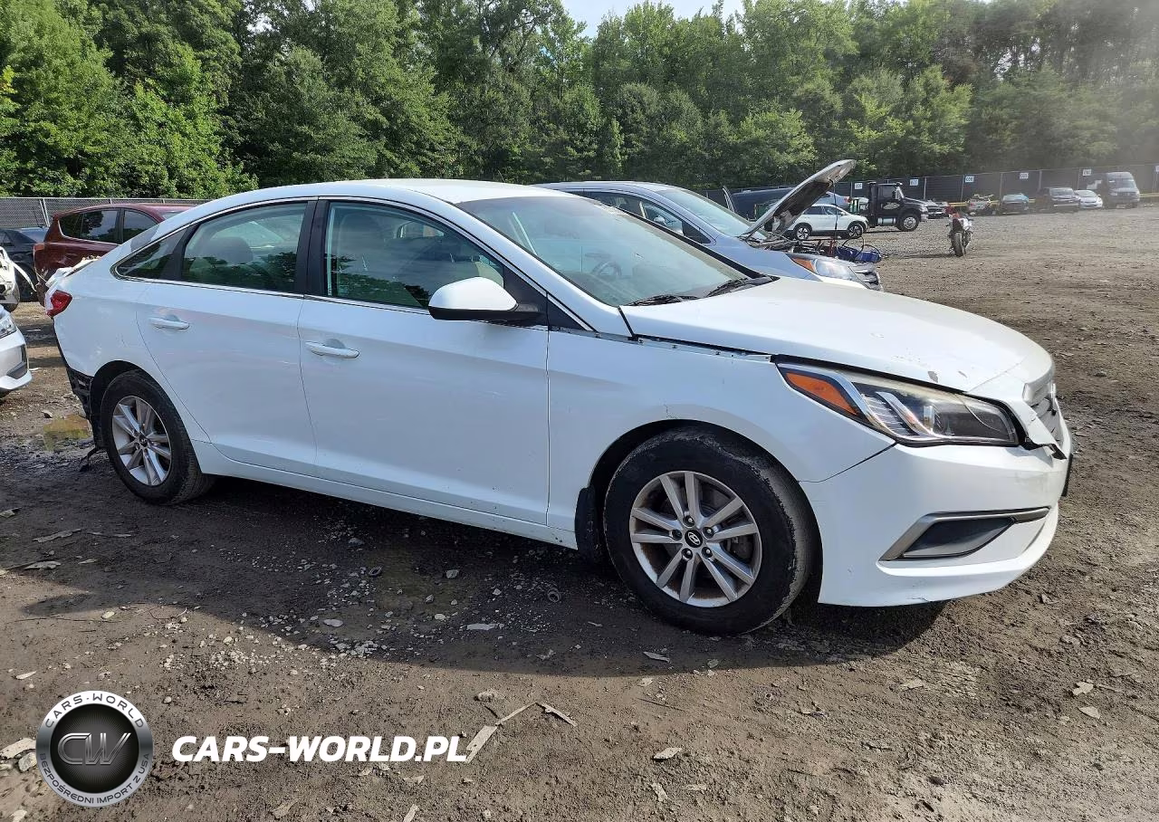 2016 Hyundai Sonata Se VIN:5NPE24AF2GH337728 - 4
