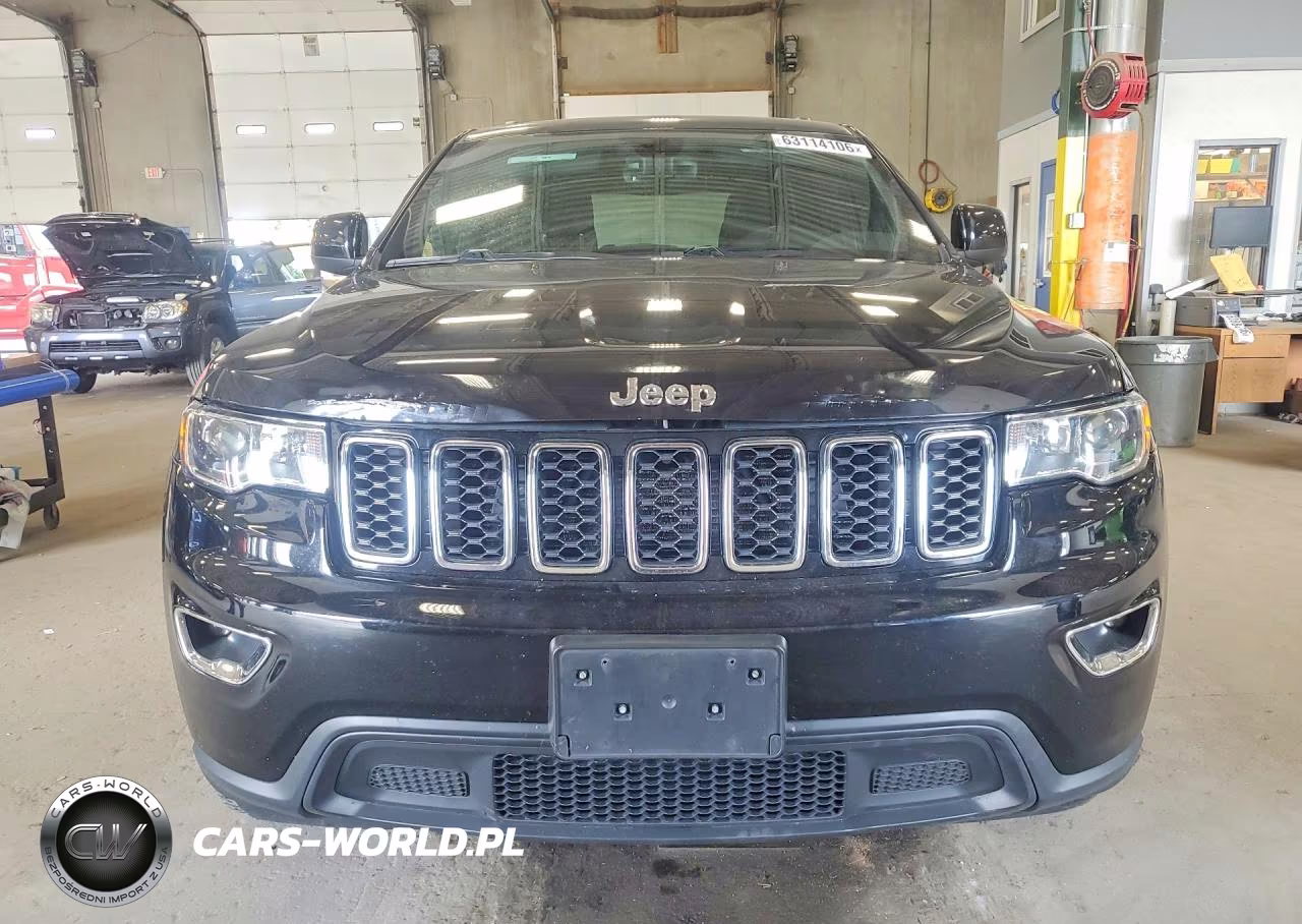 2017 Jeep Grand Cherokee Laredo VIN:1C4RJFAG2HC906079 - 5