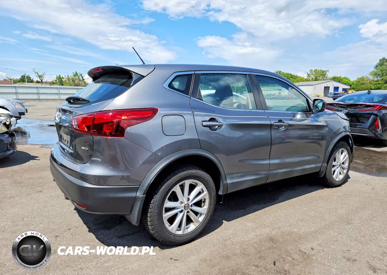 2019 Nissan Rogue Sport S VIN:JN1BJ1CRXKW337591 - 3