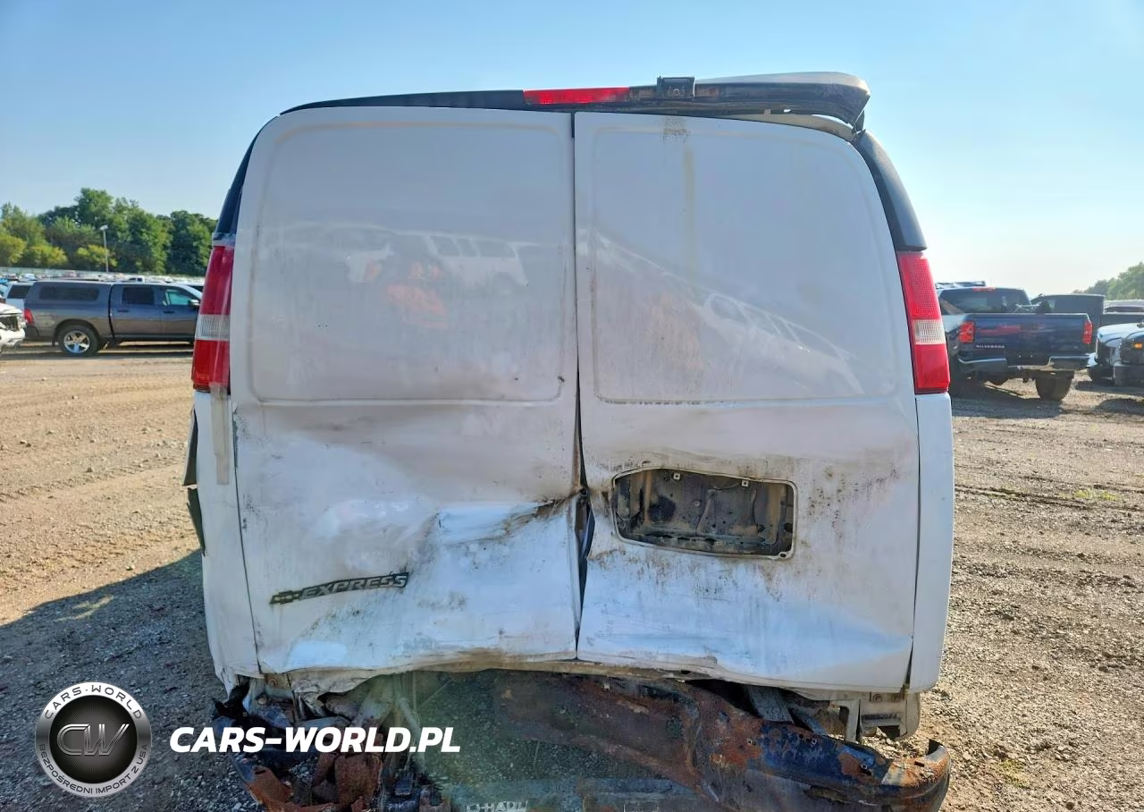 2017 Chevrolet Express G3500 VIN:1GCZGGFF8H1108301 - 6