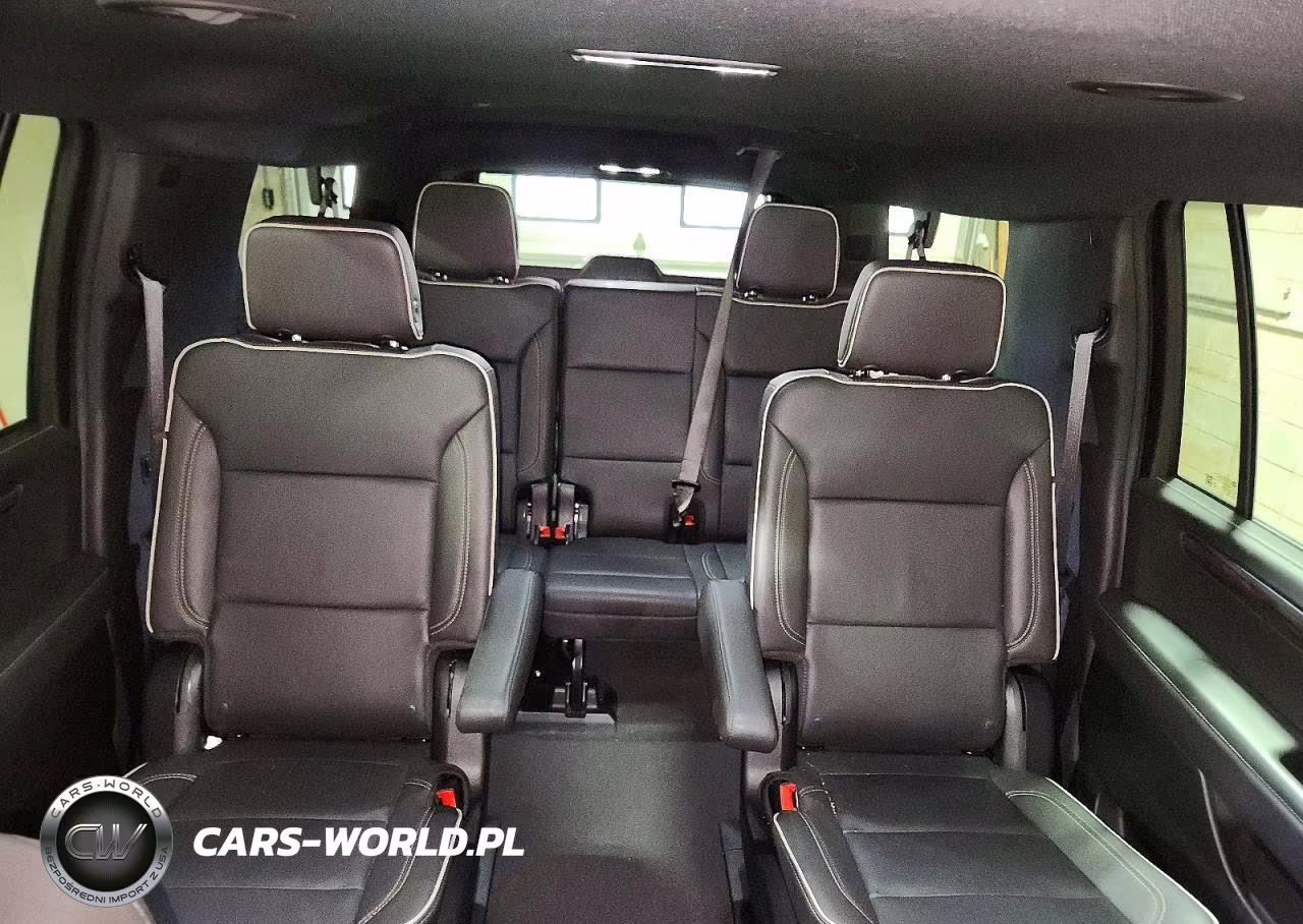2025 Chevrolet Suburban K1500 Premier VIN:1GNS6FRD4SR210901 - 10