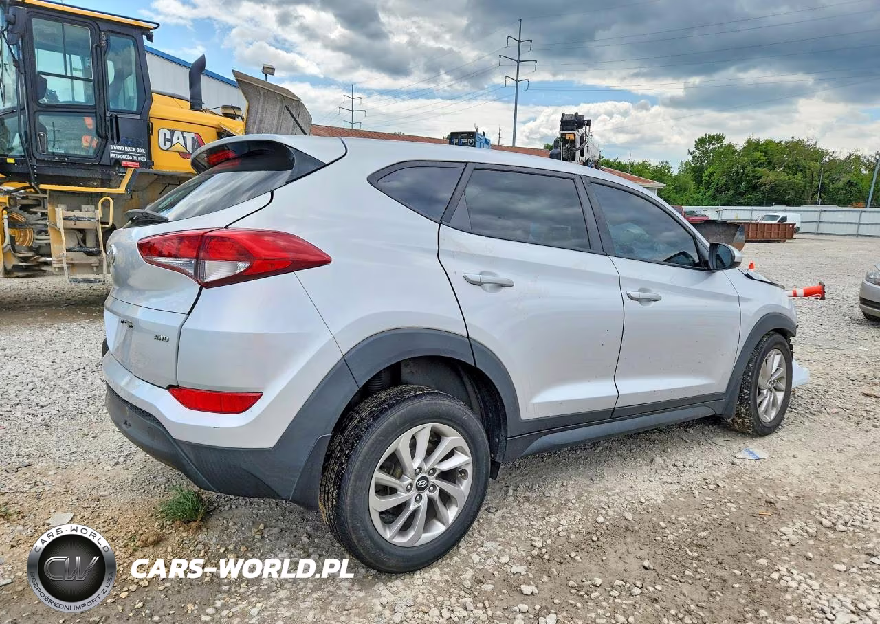 2018 Hyundai Tucson Se VIN:KM8J2CA48JU719567 - 3