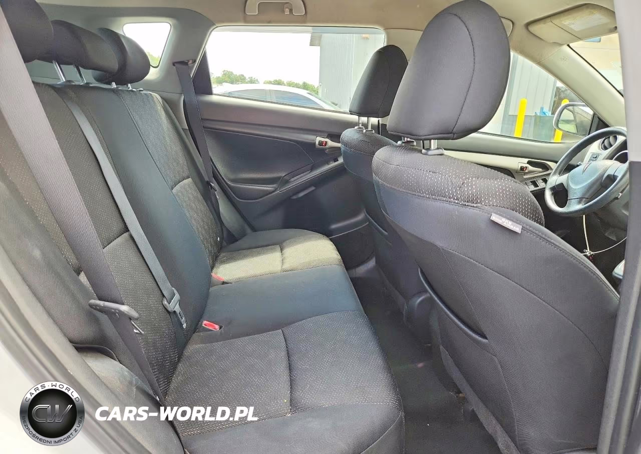 2010 Pontiac Vibe VIN:5Y2SP6E82AZ415954 - 10