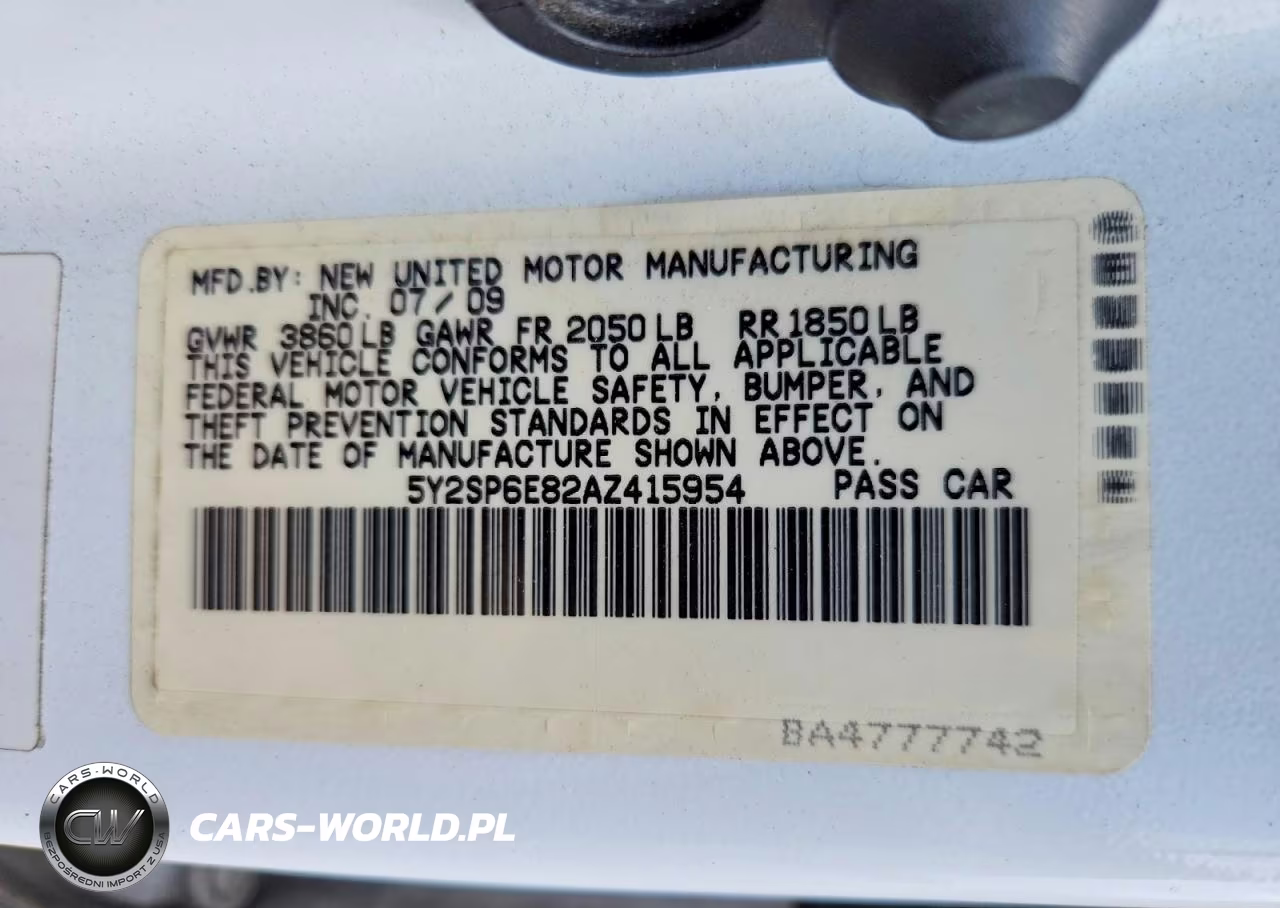 2010 Pontiac Vibe VIN:5Y2SP6E82AZ415954 - 12