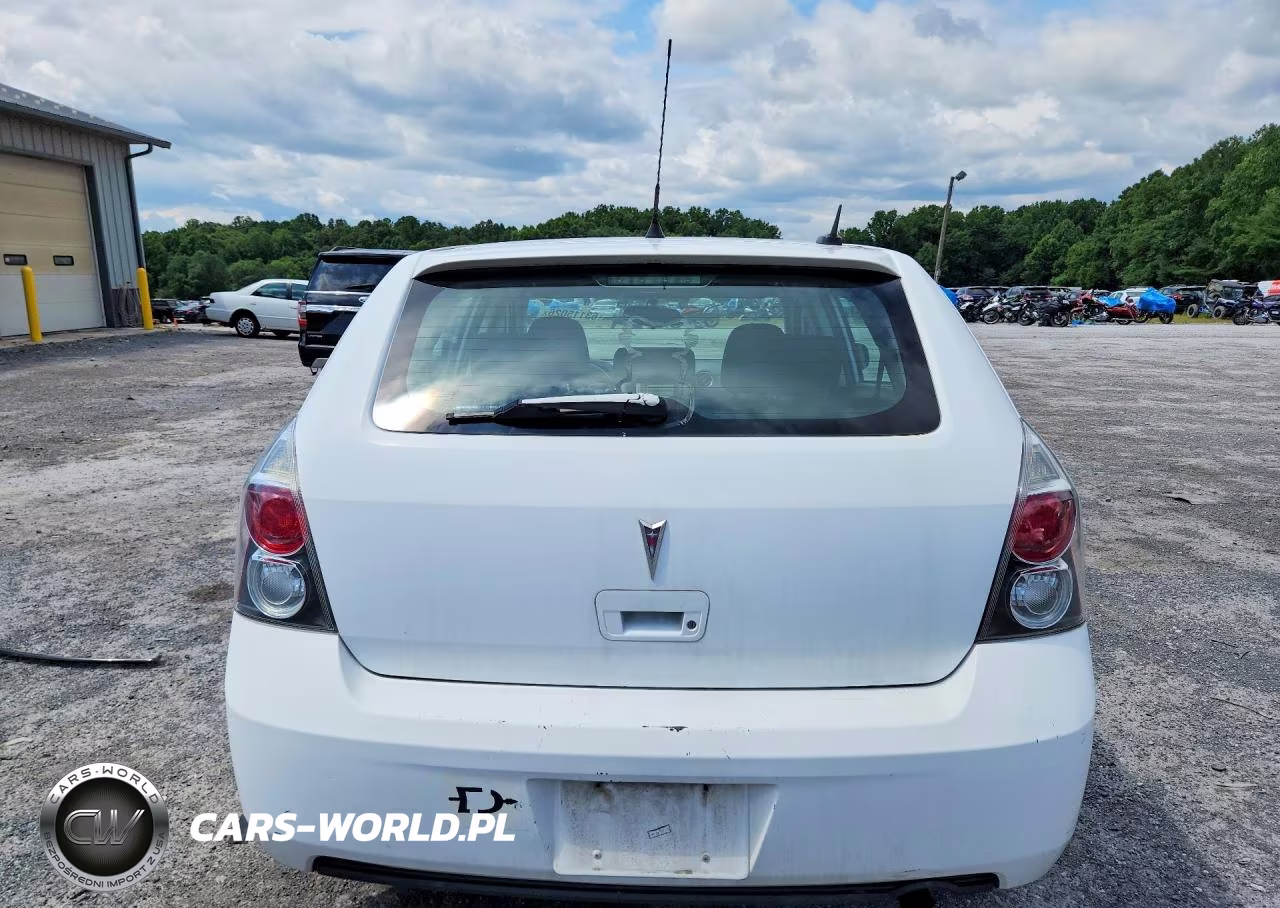 2010 Pontiac Vibe VIN:5Y2SP6E82AZ415954 - 6