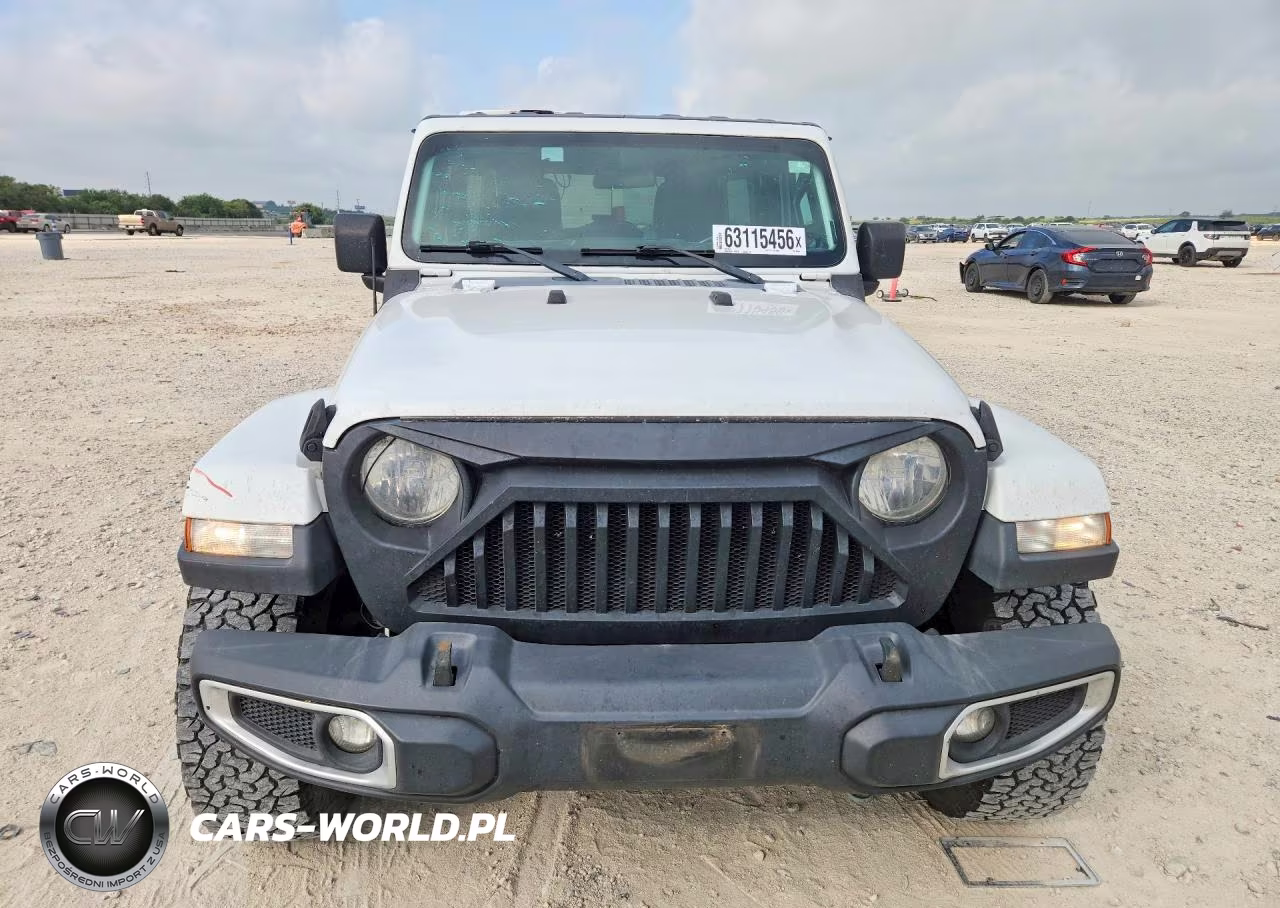 2019 Jeep Wrangler Unlimited Sahara VIN:1C4HJXEN3KW592345 - 5
