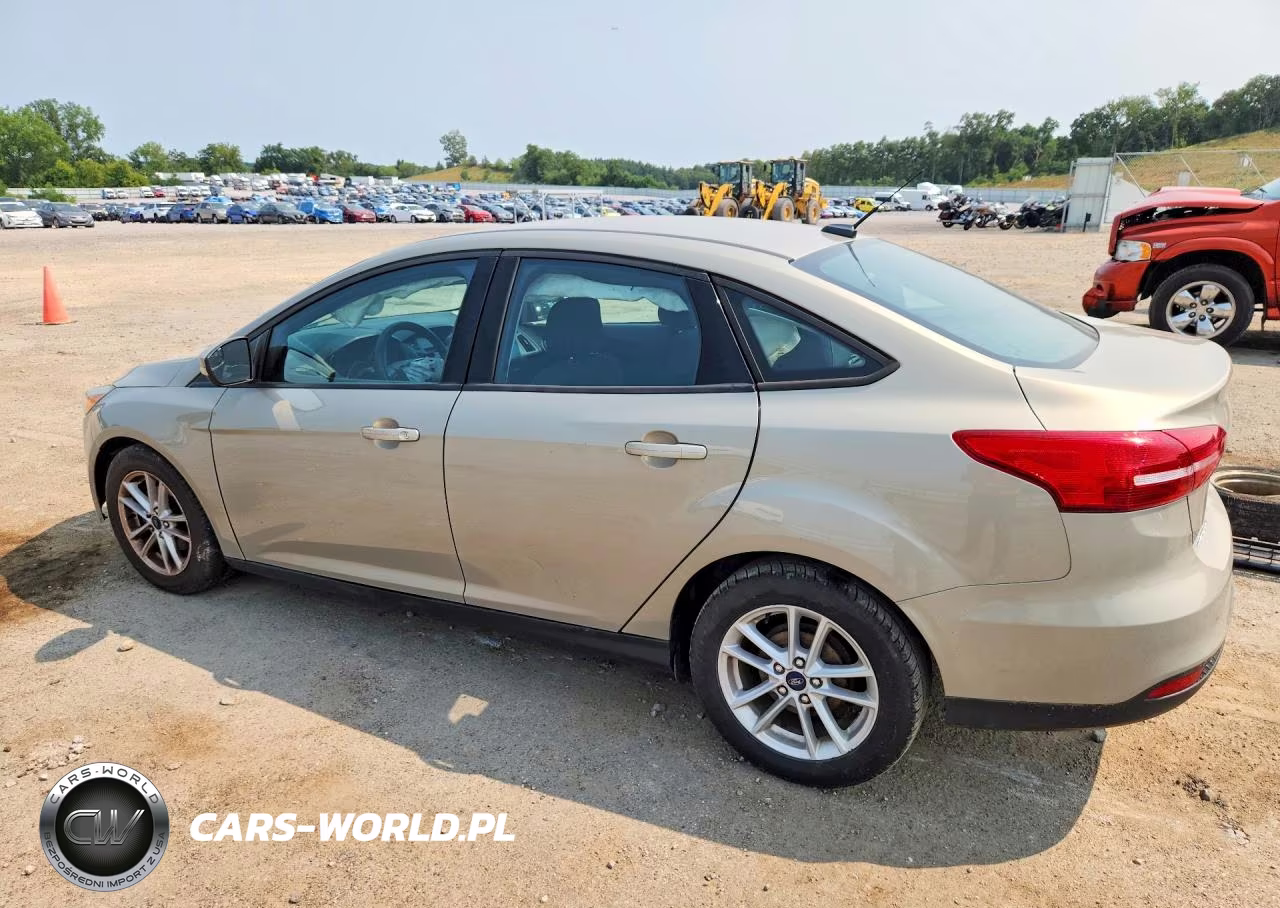 2016 Ford Focus Se VIN:1FADP3F29GL323436 - 2