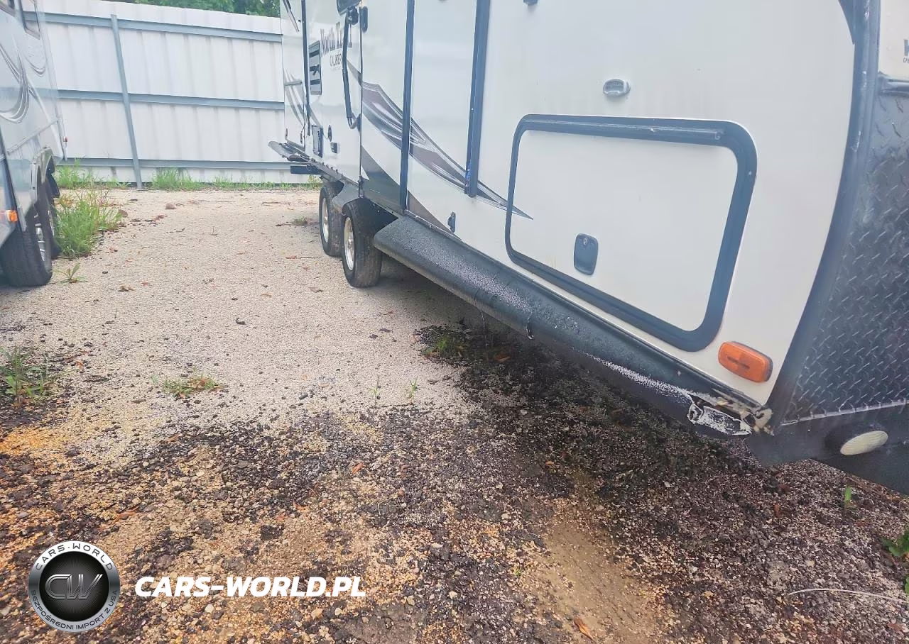 2016 Heartland North Trail Camper VIN:5SFNB2829GE303810 - 9