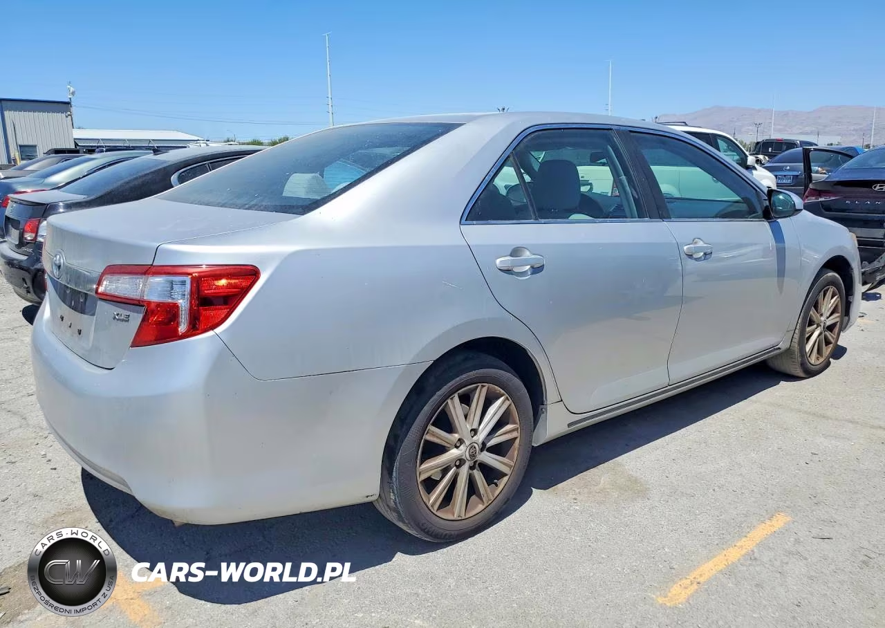2012 Toyota Camry Xle VIN:4T4BF1FK9CR225750 - 3
