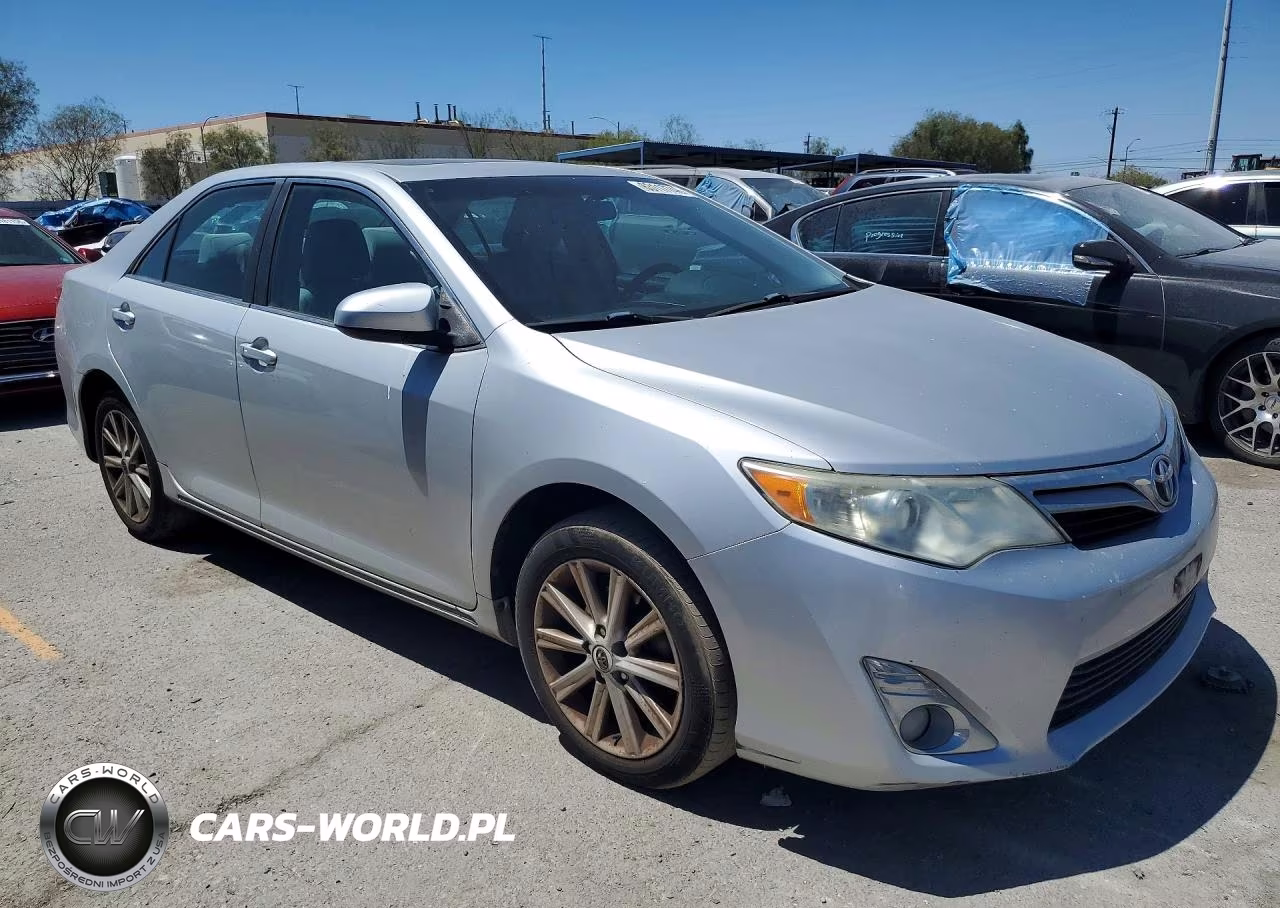 2012 Toyota Camry Xle VIN:4T4BF1FK9CR225750 - 4