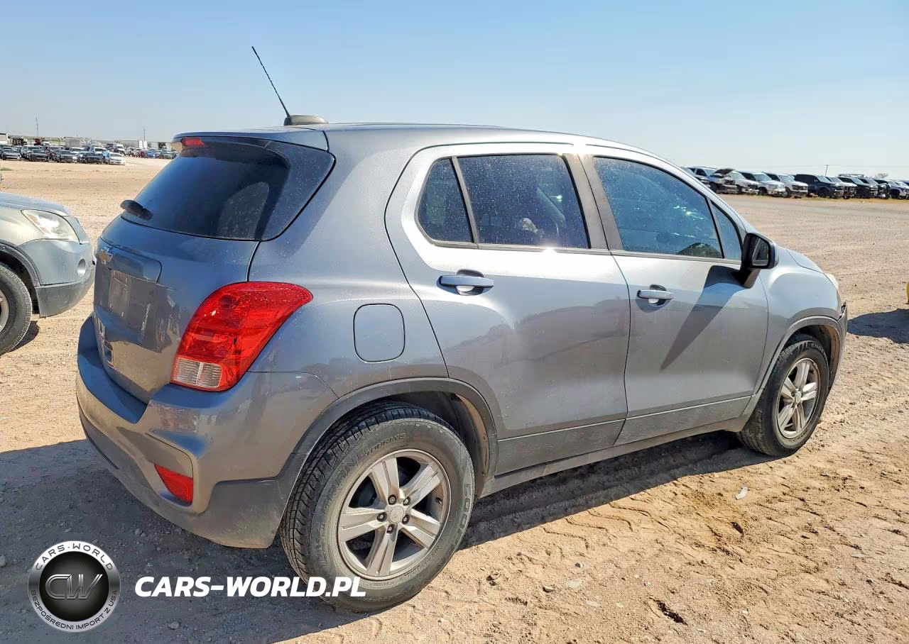 2020 Chevrolet Trax Ls VIN:3GNCJKSBXLL288001 - 3