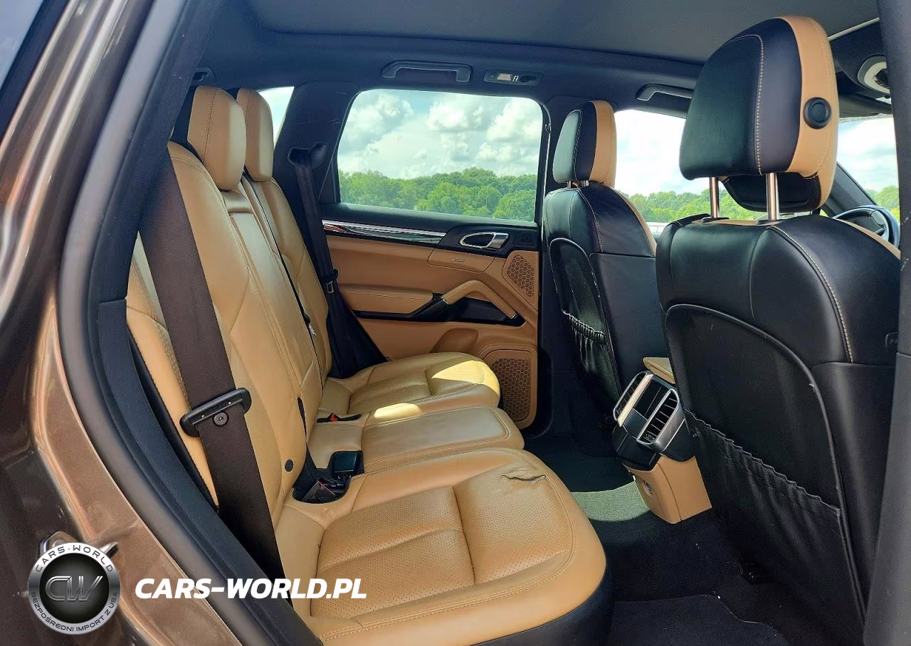 2015 Porsche Cayenne VIN:WP1AF2A25FLA31488 - 11