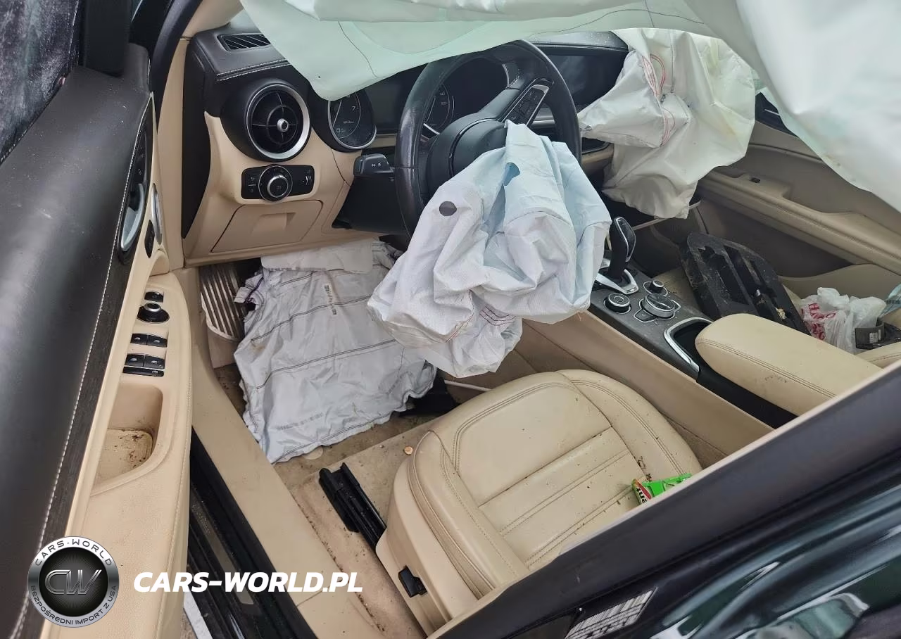2021 Alfa Romeo Stelvio Ti VIN:ZASPAKBN4M7D18661 - 8