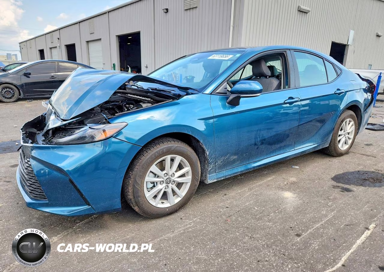 2026 Toyota Camry Le – zdjęcie 1 z 12