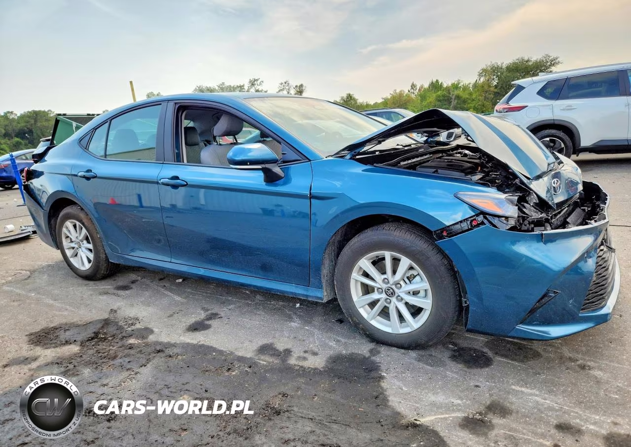 2026 Toyota Camry Le VIN:4T1DBADK9TU046075 - 4