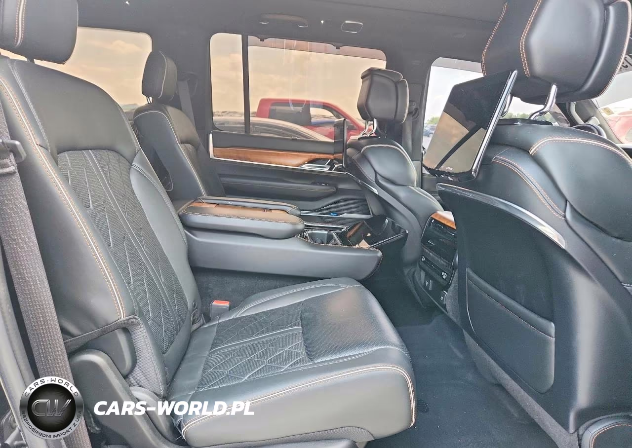 2022 Jeep Grand Wagoneer Series Iii VIN:1C4SJVGJ0NS110558 - 11