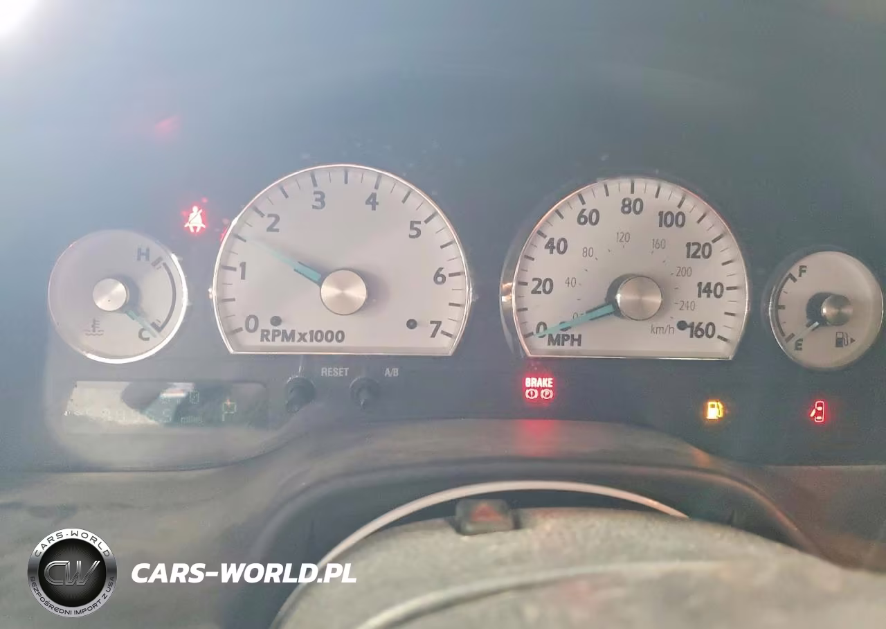 2003 Ford Thunderbird VIN:1FAHP60A63Y105437 - 9