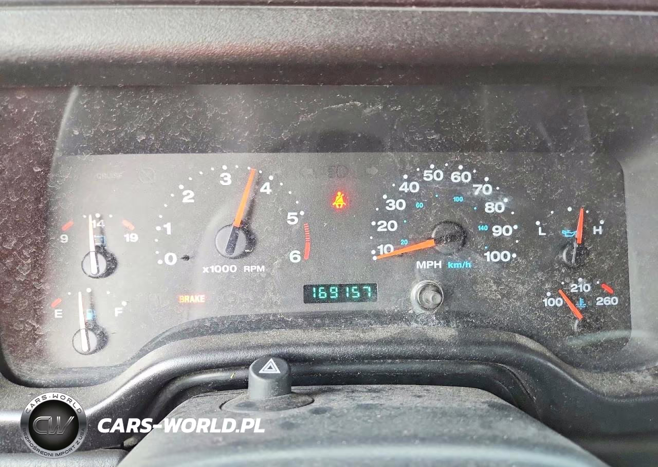 2005 Jeep Wrangler X VIN:1J4FA39S65P363490 - 9