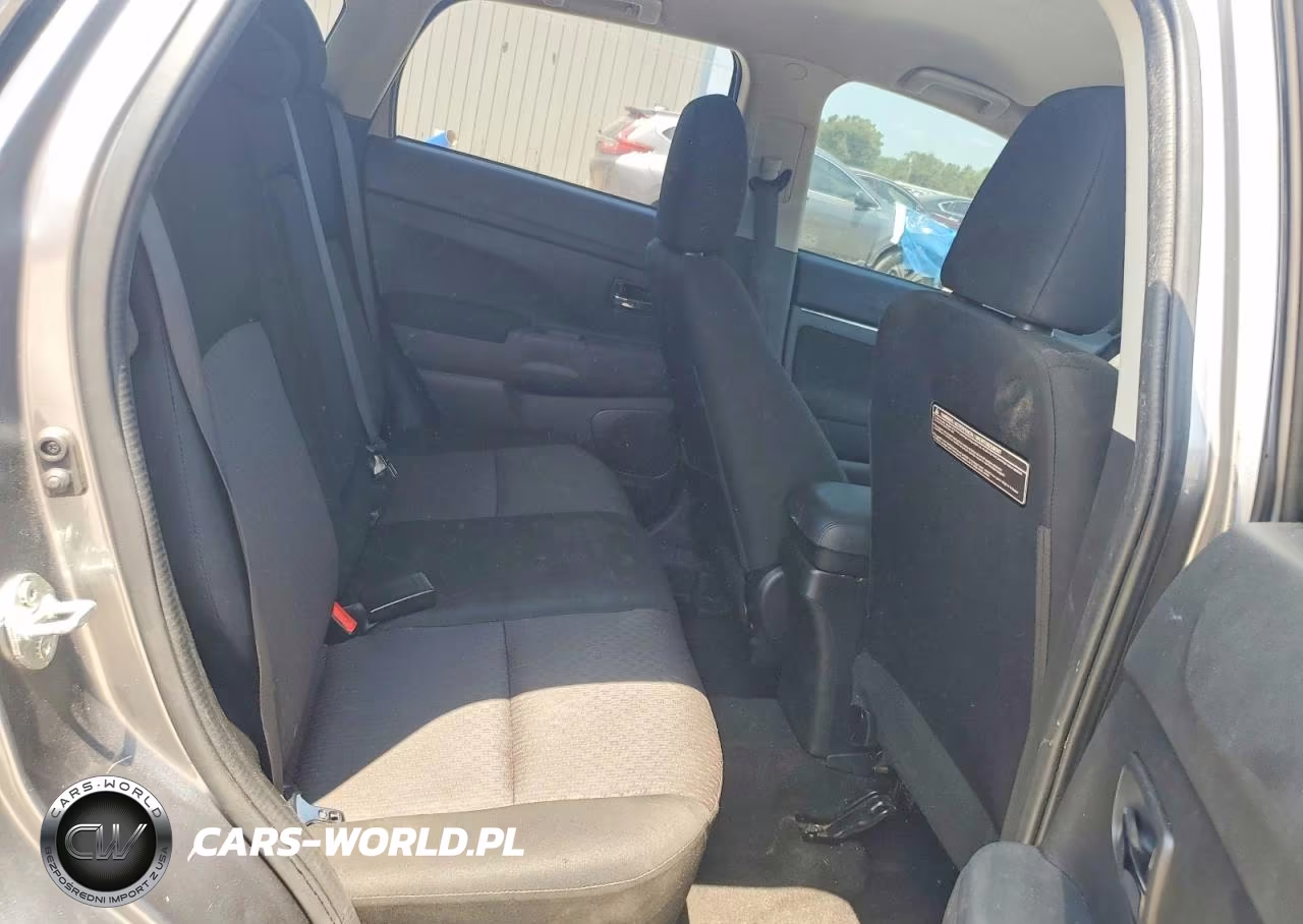 2018 Mitsubishi Outlander Sport Es VIN:JA4AP3AU3JU005734 - 11