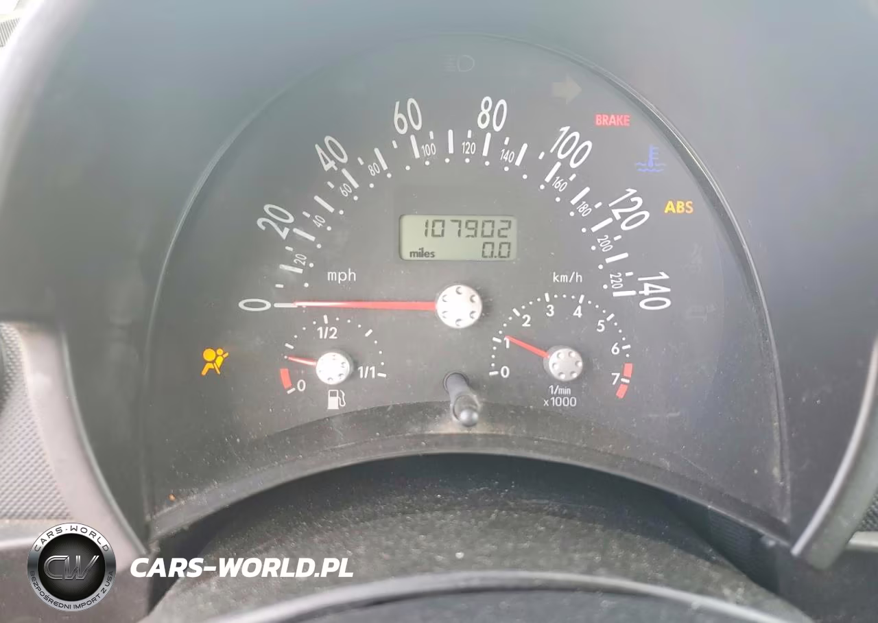 2002 Volkswagen New Beetle Gls VIN:3VWCB21CX2M450375 - 9